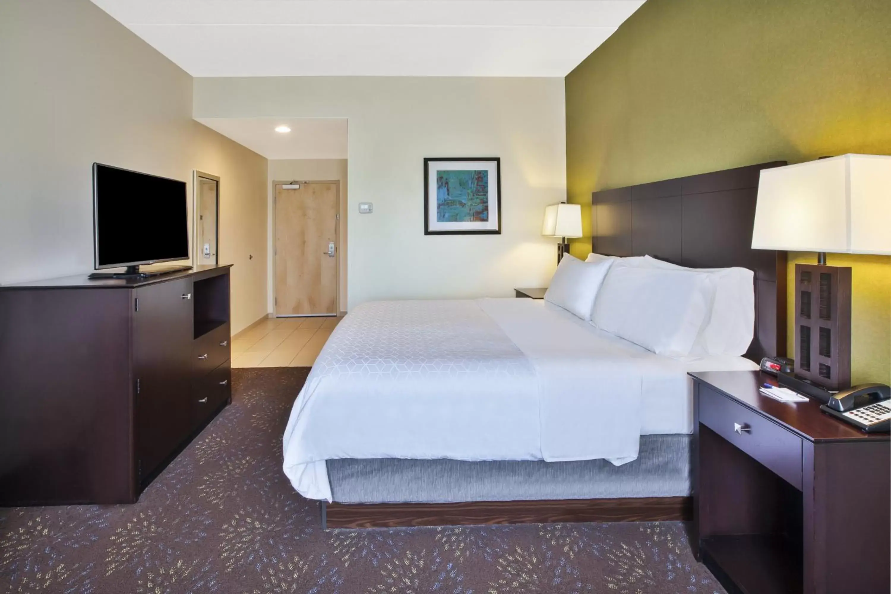 Photo of the whole room, Bed in Holiday Inn Express & Suites Geneva Finger Lakes, an IHG Hotel