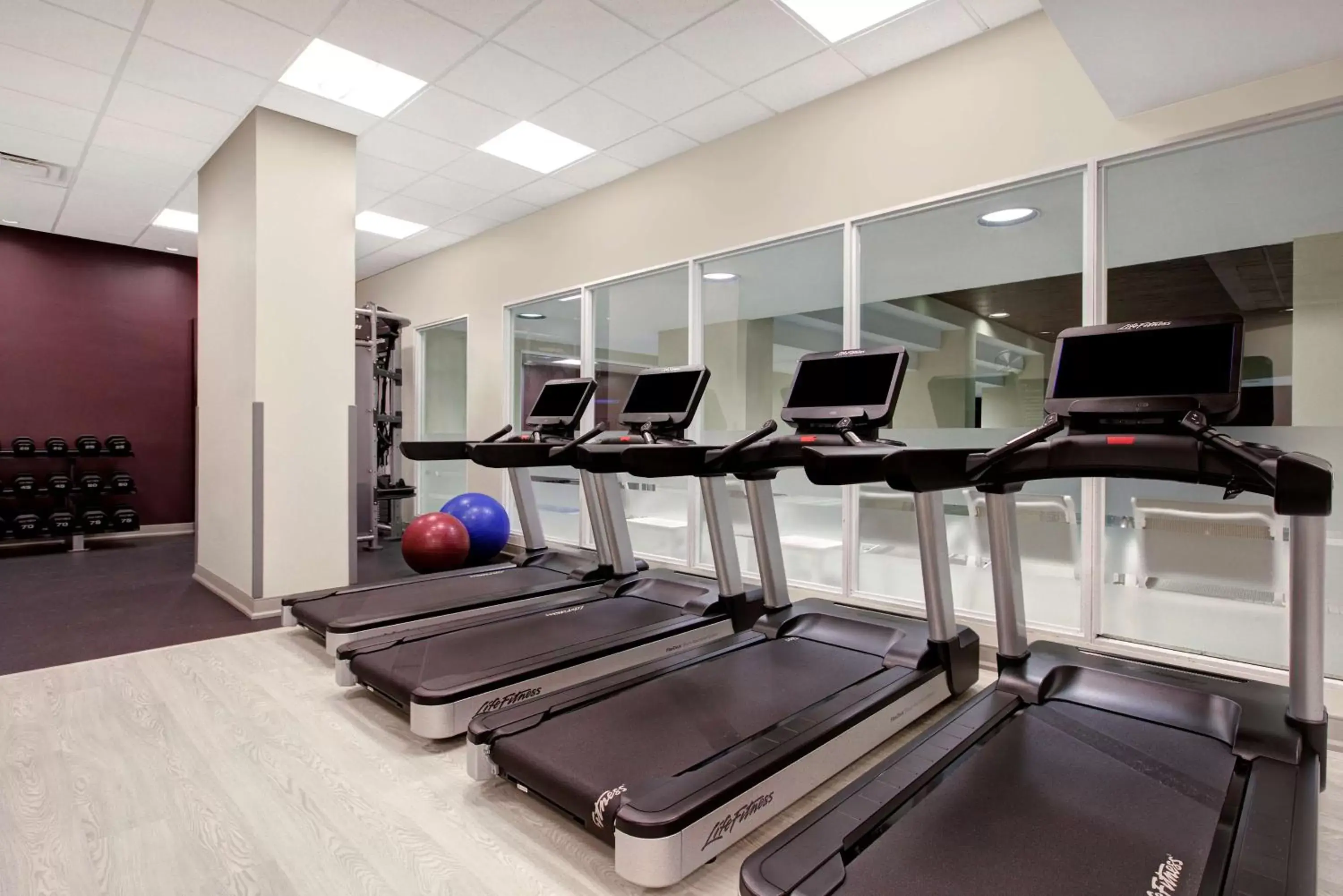 Fitness centre/facilities, Fitness Center/Facilities in DoubleTree by Hilton Toronto Downtown