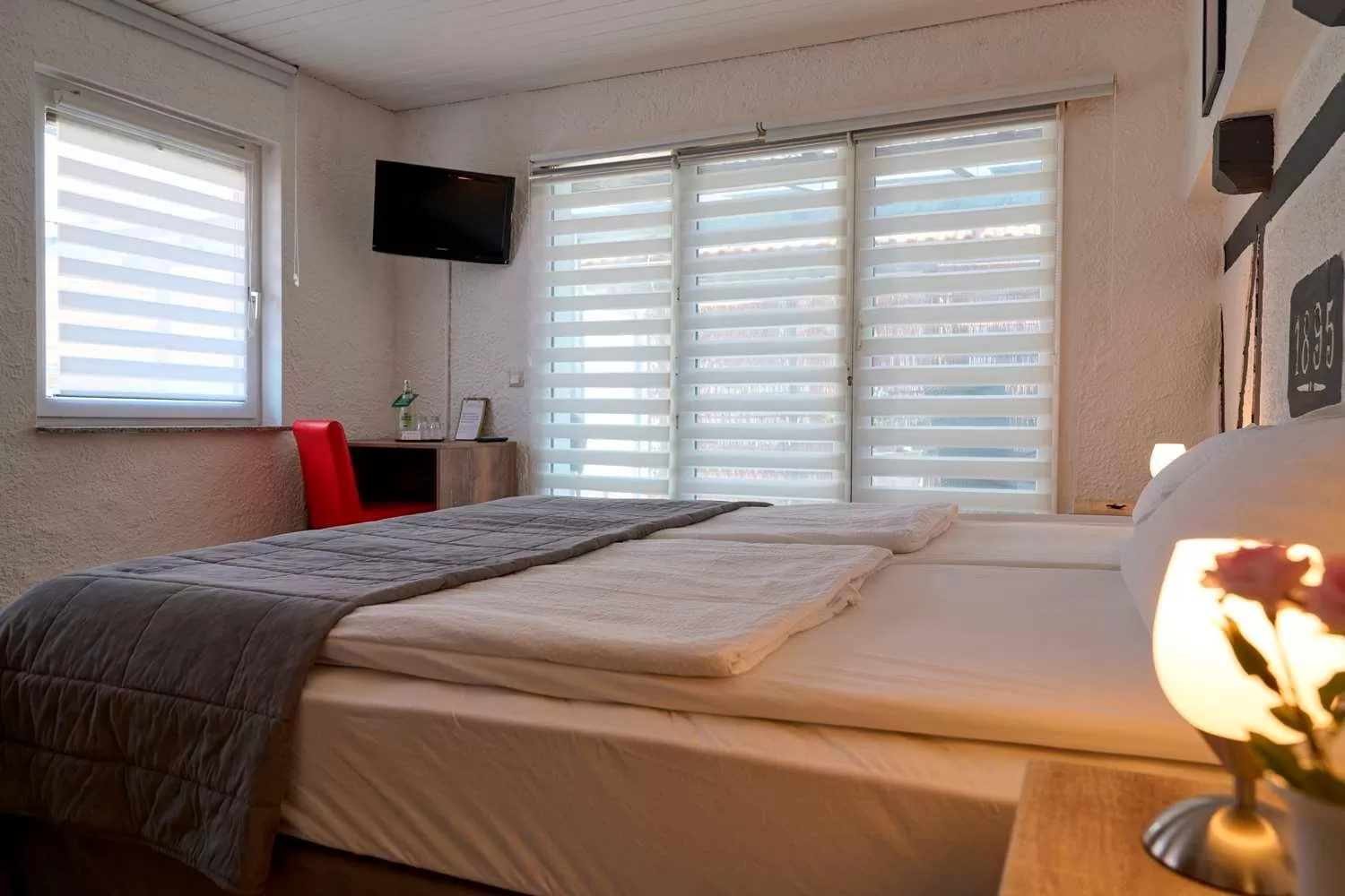 Bed in Hotel zur Post Ochsendorf