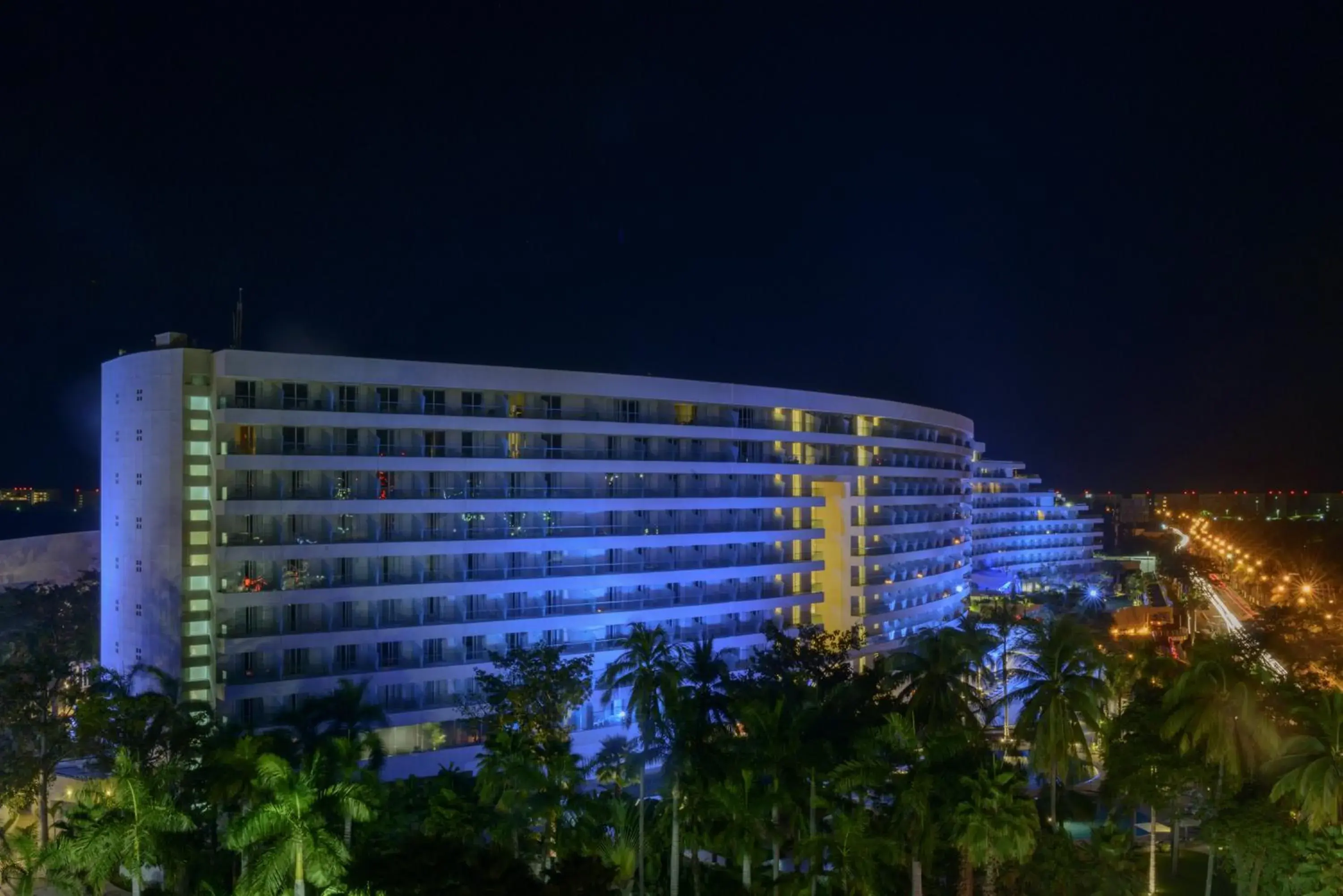 Facade/entrance, Property Building in Palacio Mundo Imperial Riviera Diamante Acapulco