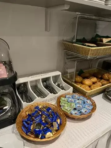 Buffet breakfast in Hotel Lübecker Hof