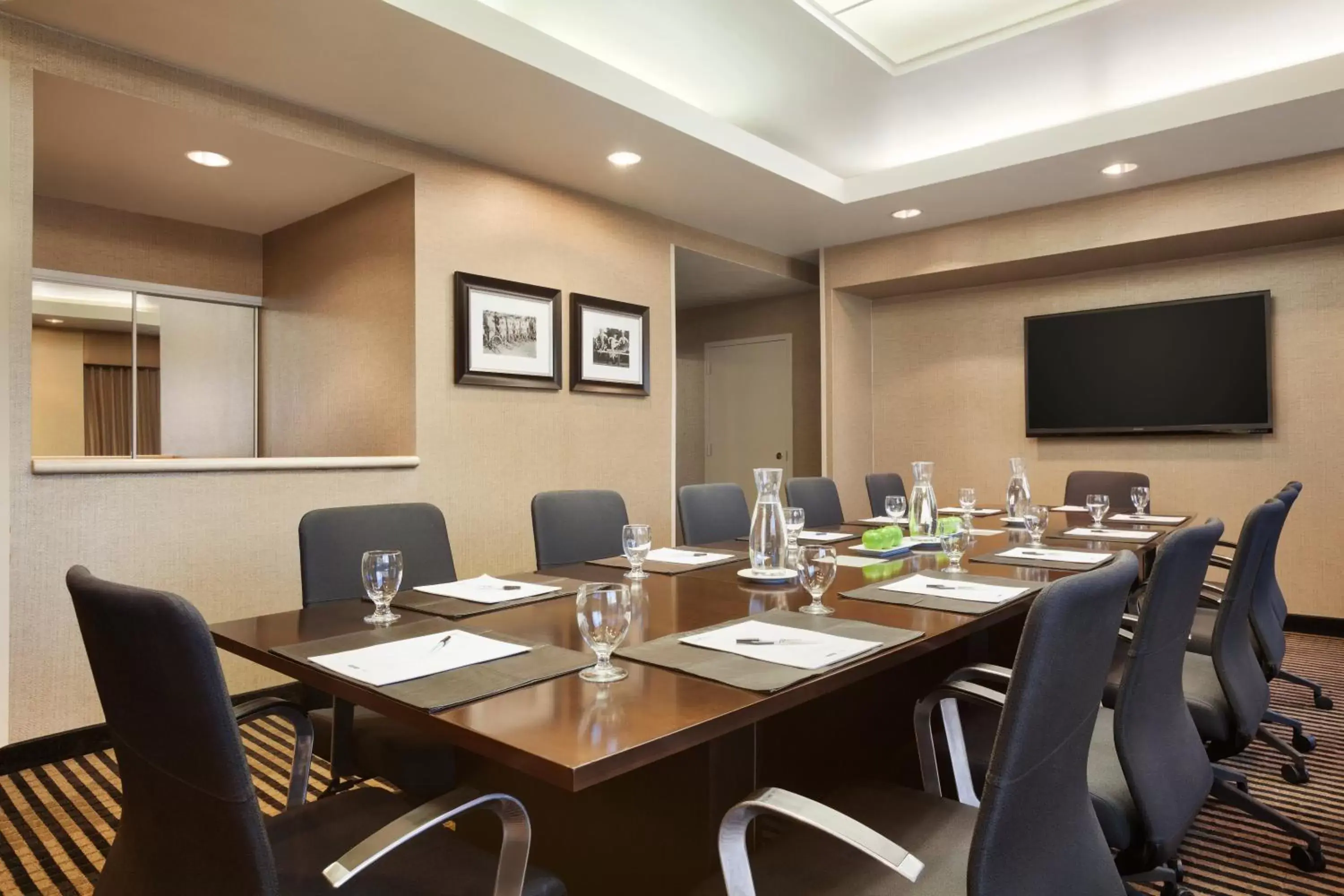 Property building in USC Hotel Property building in USC Hotel