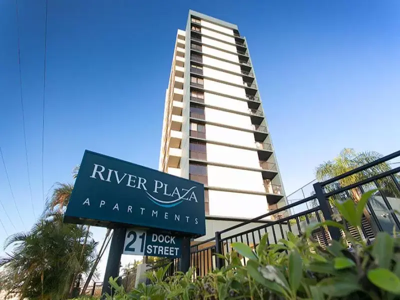 Property logo or sign, Property Building in River Plaza Apartments