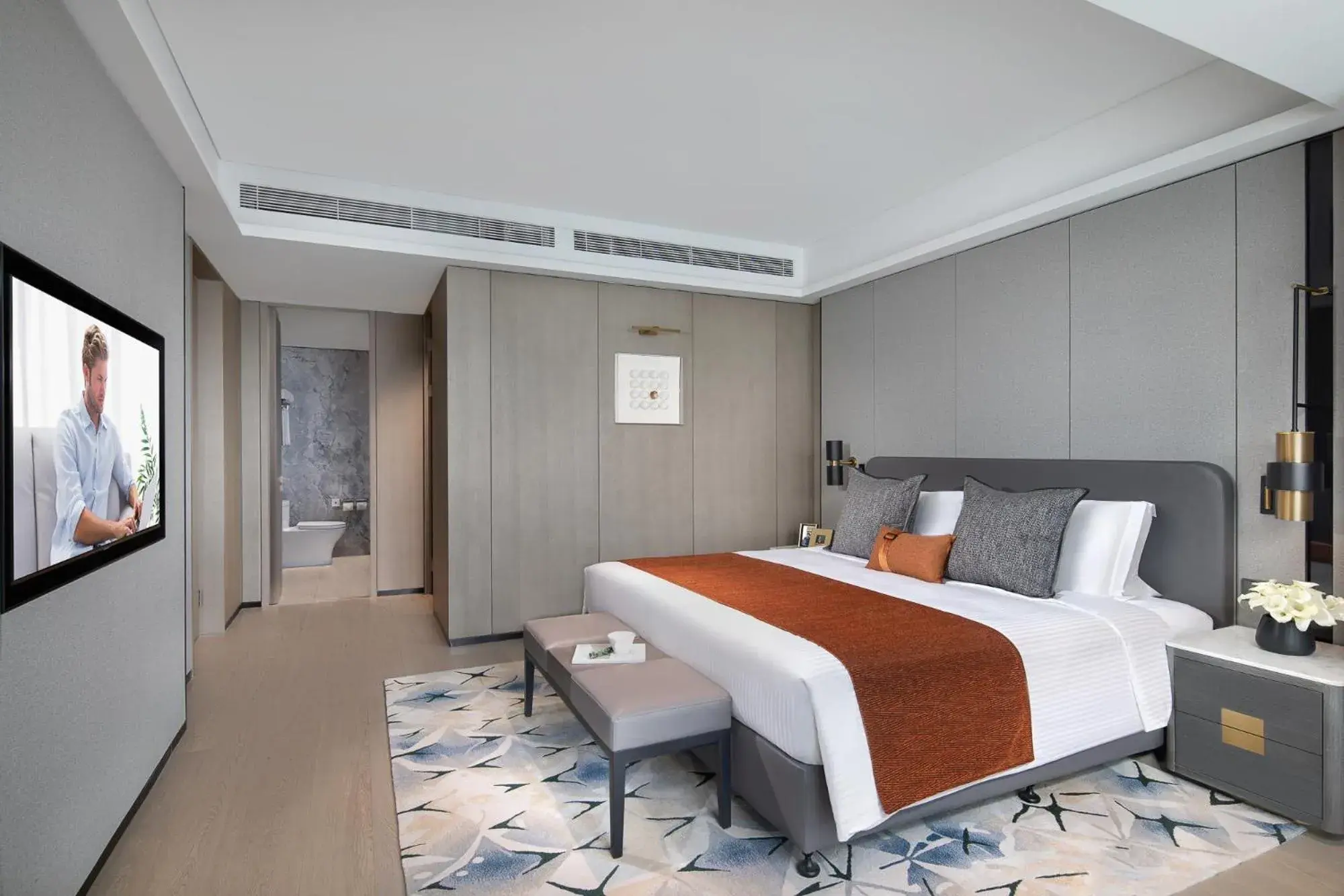 Photo of the whole room, Bed in Ascott ICC Guangzhou
