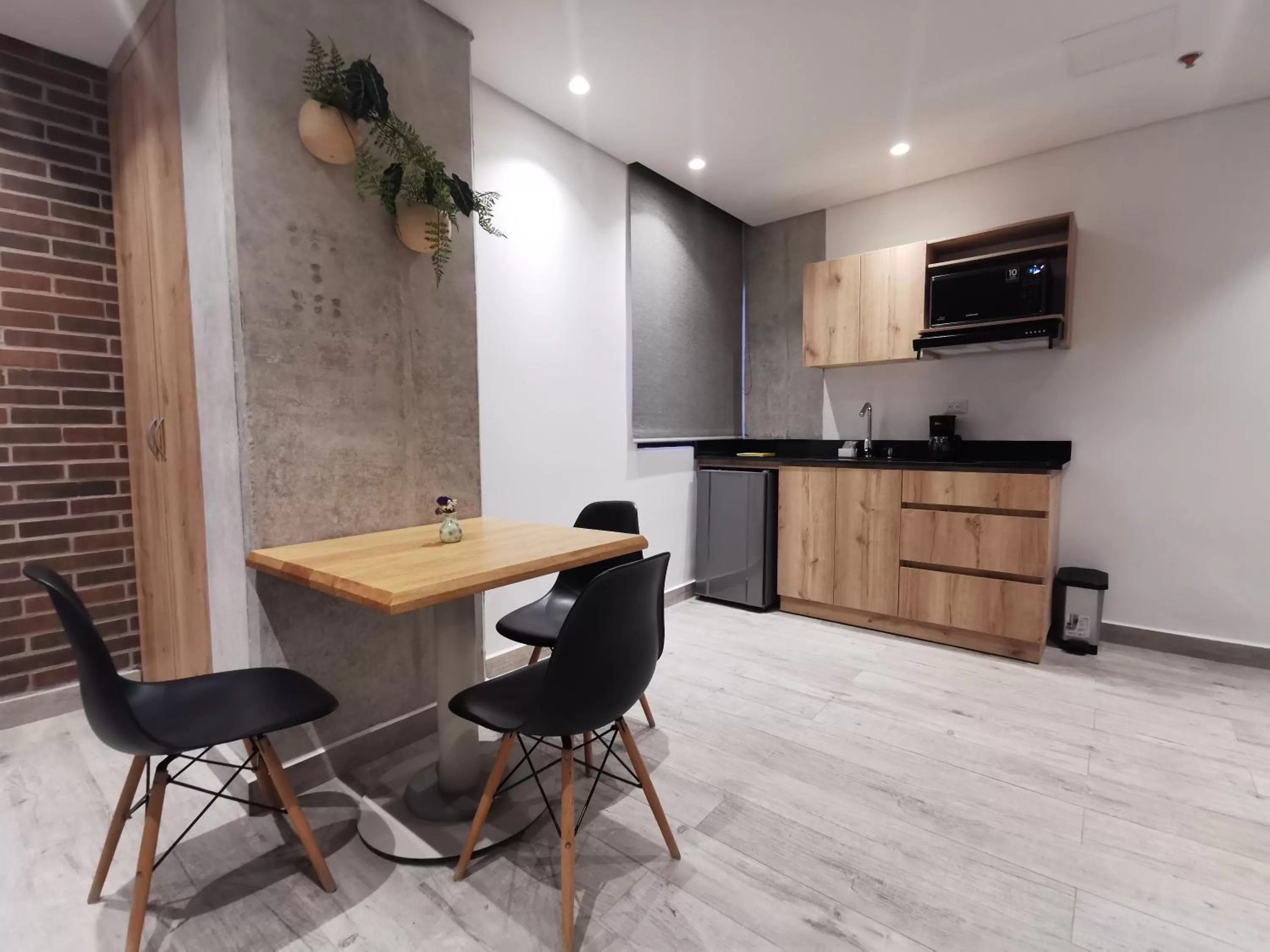 Kitchen or kitchenette in Eutopiq Hotel