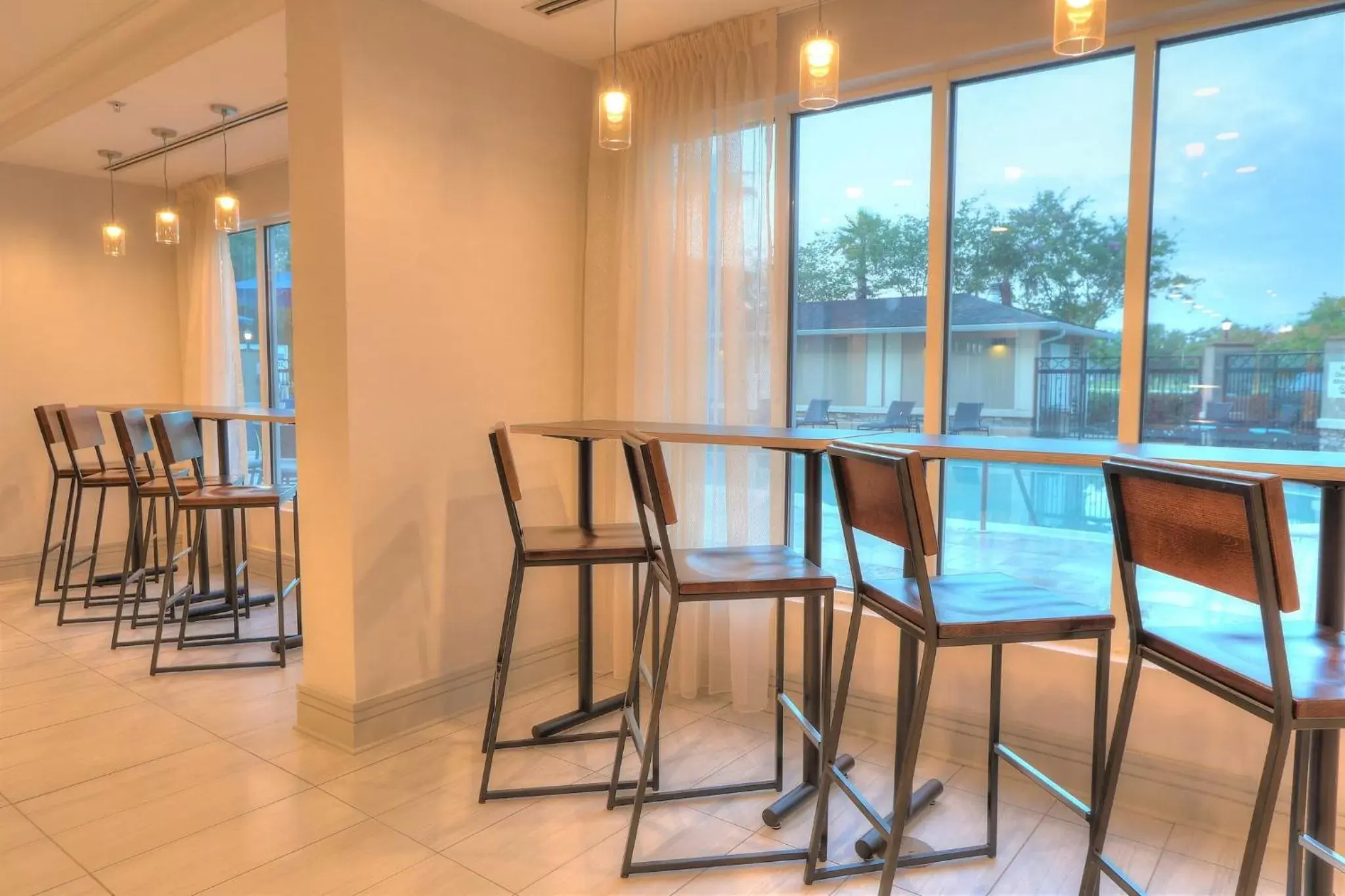 Restaurant/places to eat in Holiday Inn Express Hotel & Suites Mobile Saraland by IHG Restaurant/places to eat in Holiday Inn Express Hotel & Suites Mobile Saraland by IHG