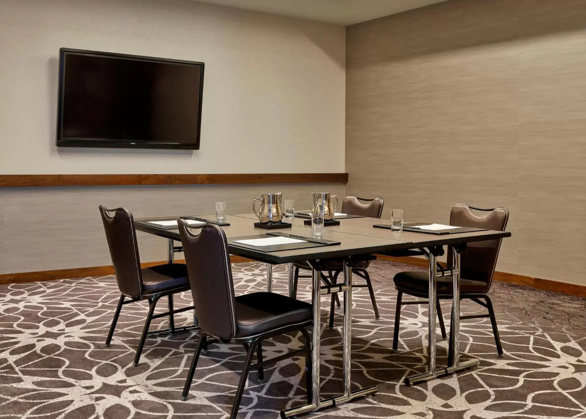 Meeting/conference room in Loews Chicago Hotel