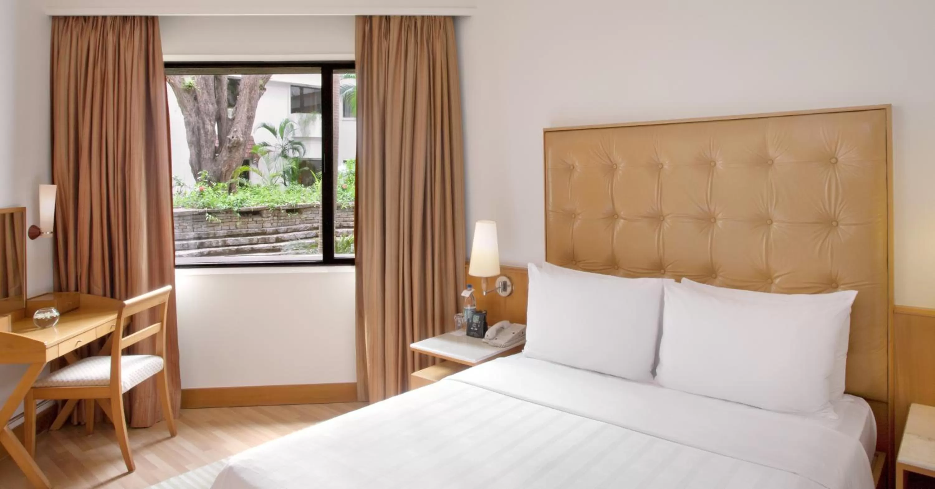 Day, Bed in Trident Chennai