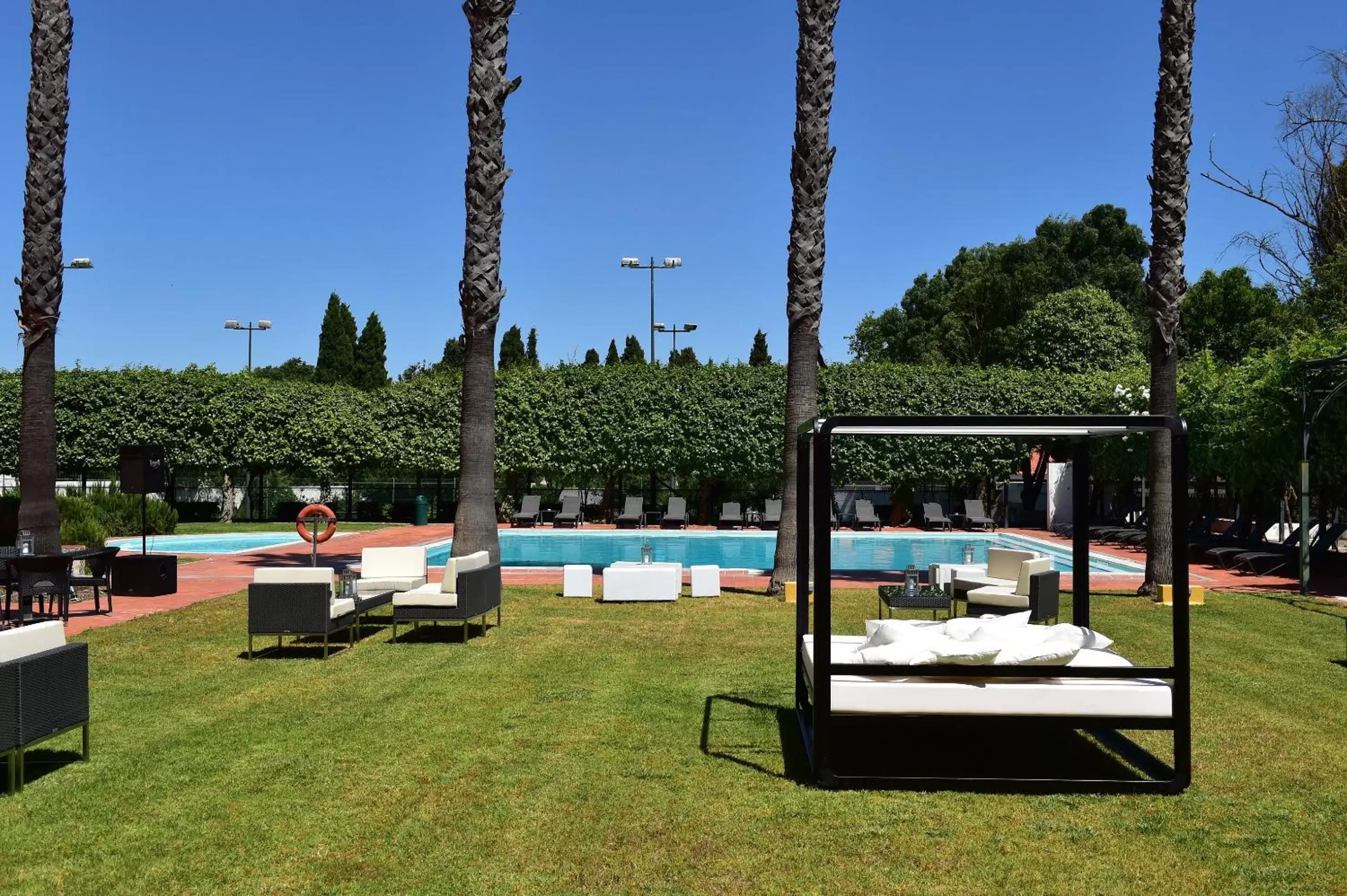 Swimming pool, Patio/Outdoor Area in Pousada Convento de Beja