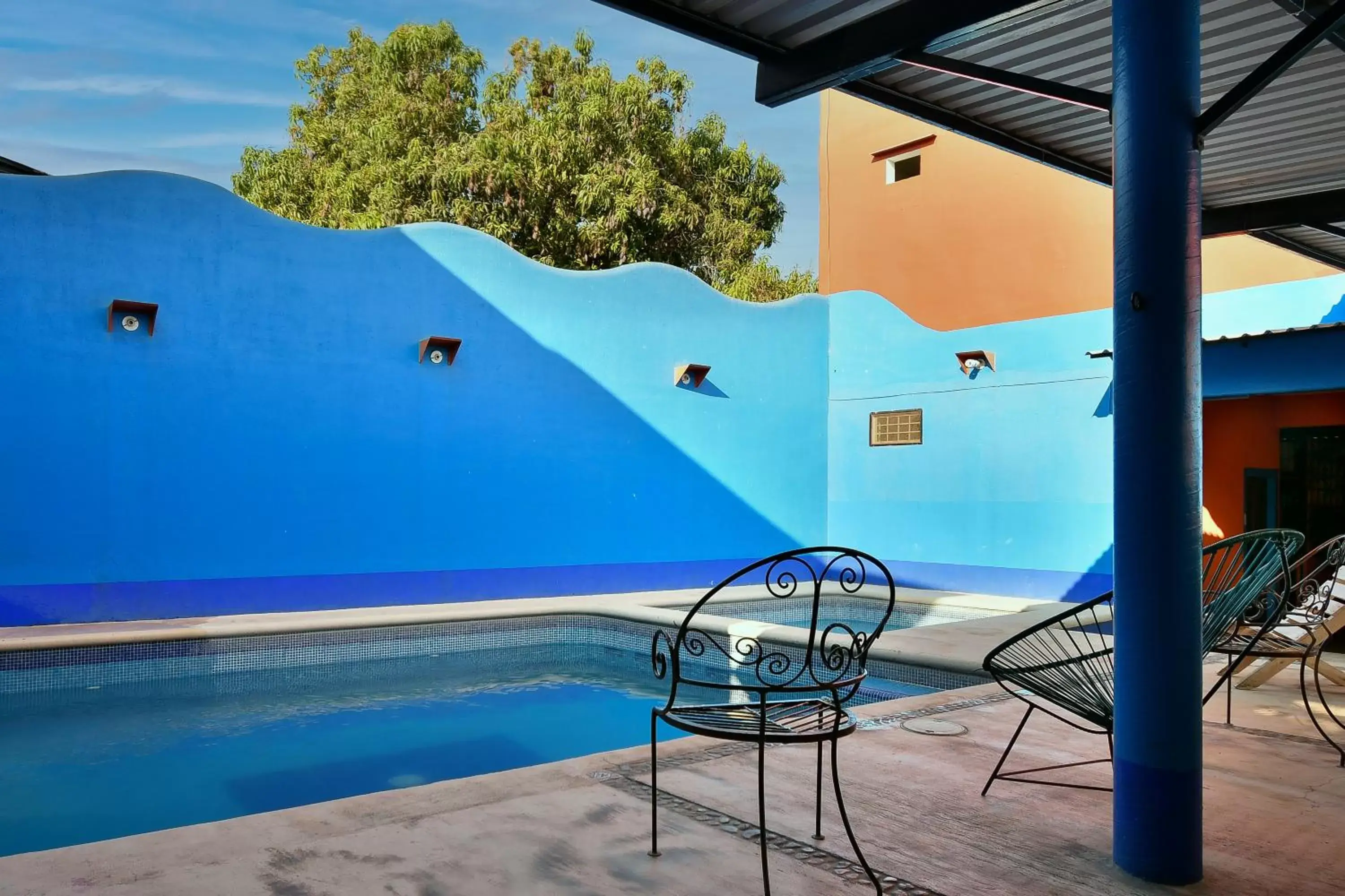 Swimming Pool in Hotel Costamar, Puerto Escondido