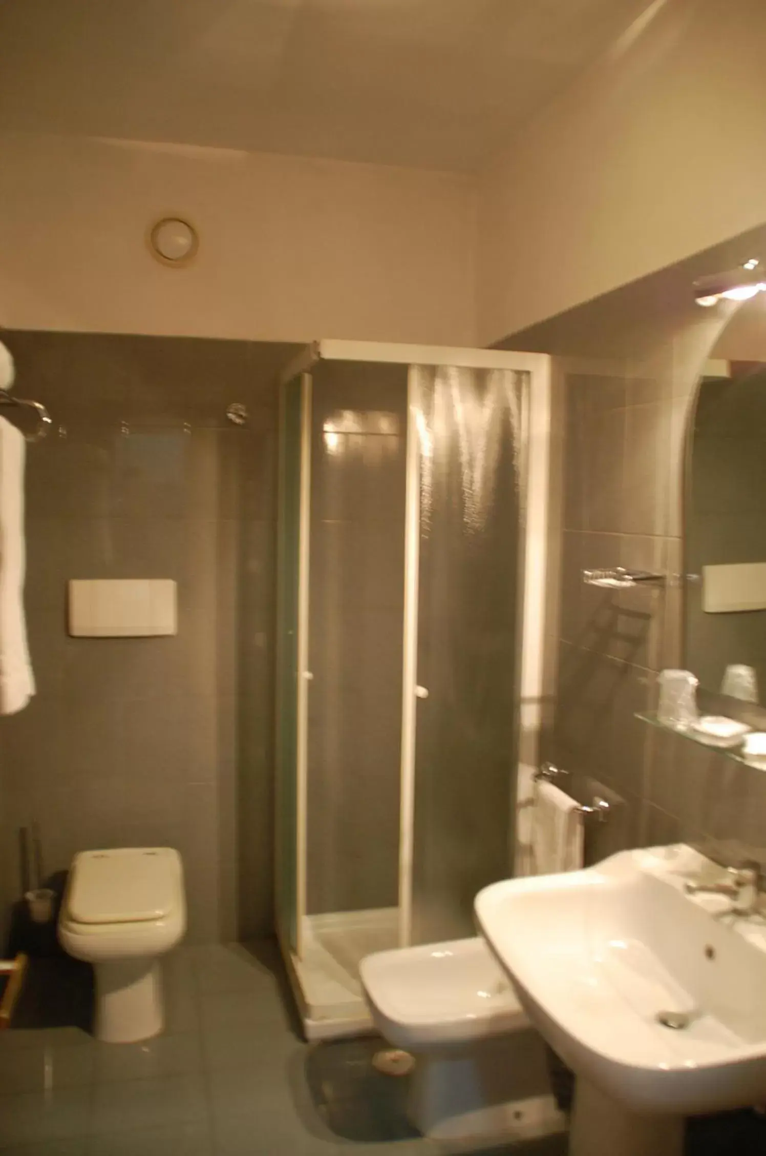 Bathroom in Campus Hotel