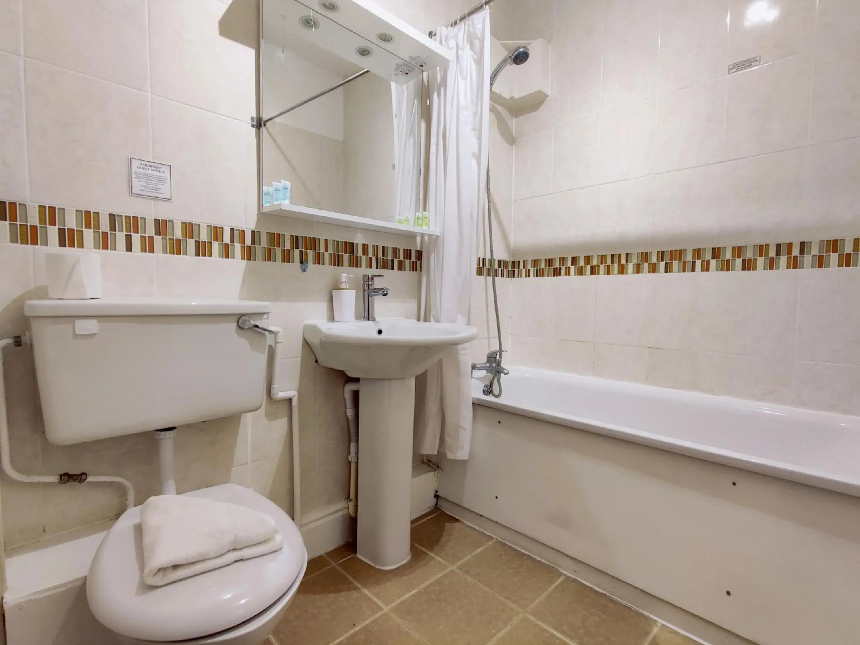 Bathroom in Wentworth House - Free Parking