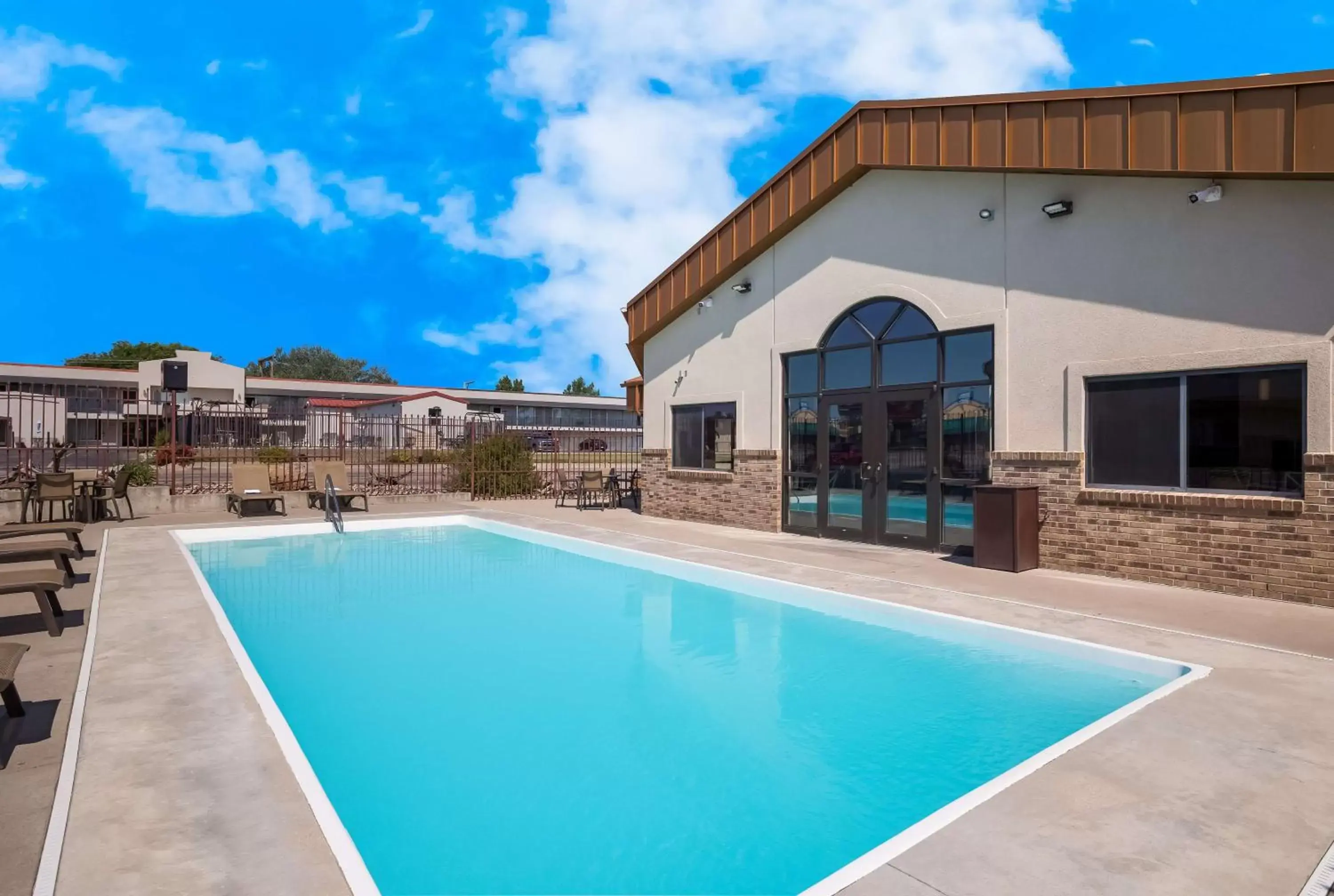 Pool view, Swimming Pool in Best Western Plains Motel