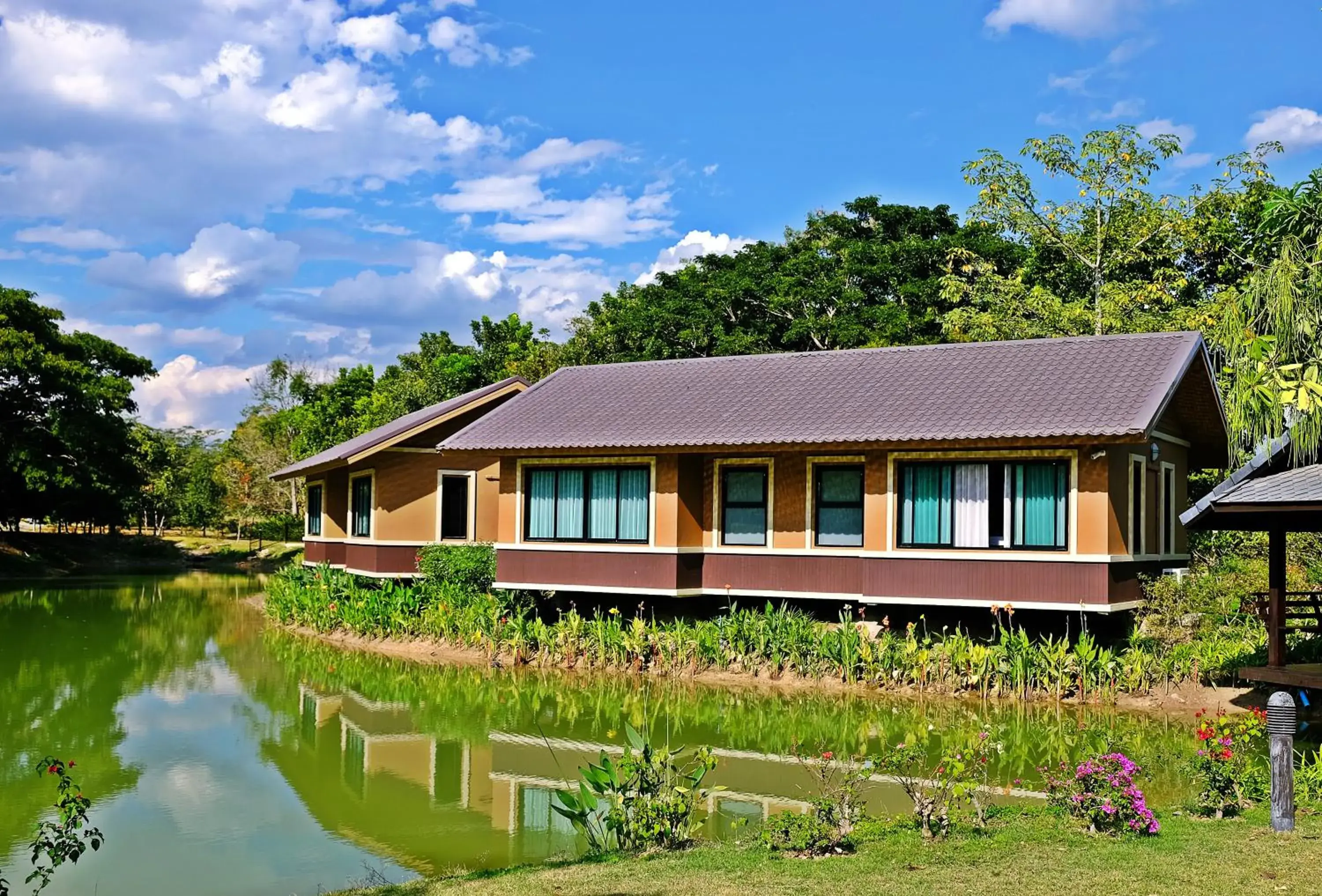 Property Building in Mae Jo Golf Resort & Spa