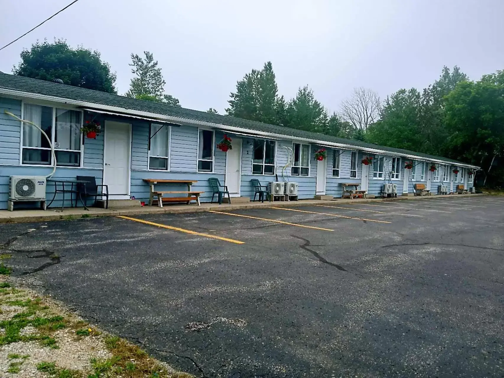 Property Building in Stop 21 Motel