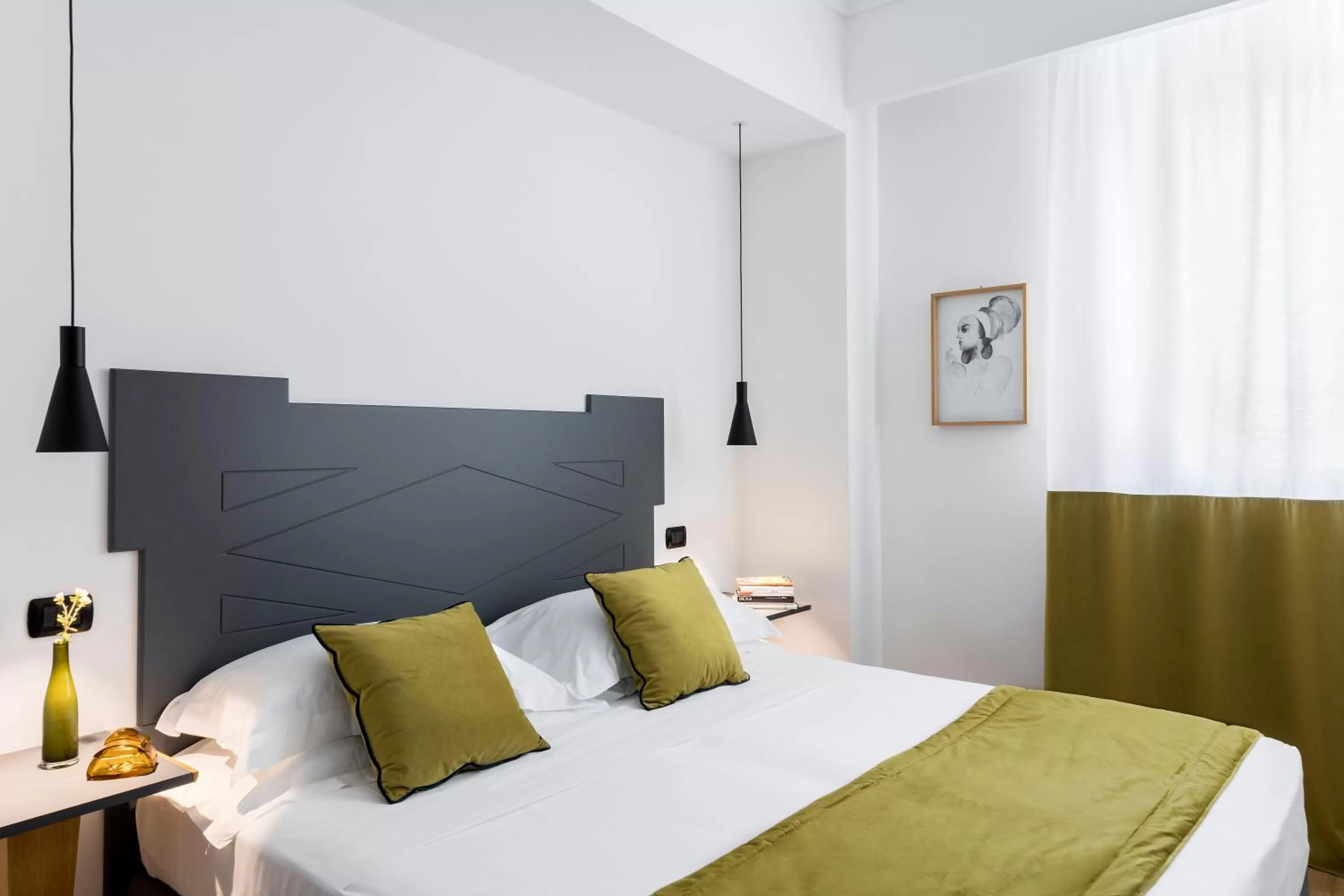 Bedroom, Bed in Hotel Plaza Opéra