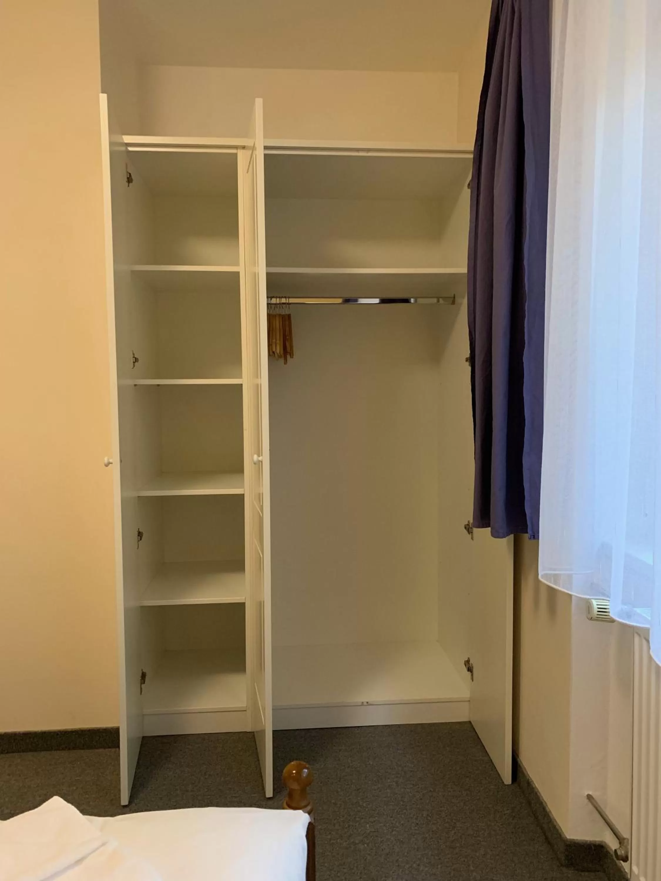 Bedroom, Bed in Apartma La Provence