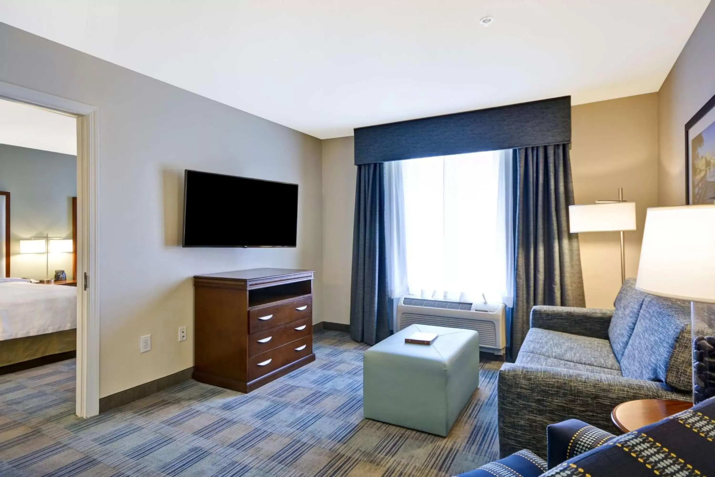 Bedroom, TV/Entertainment Center in Homewood Suites by Hilton Wilmington/Mayfaire, NC