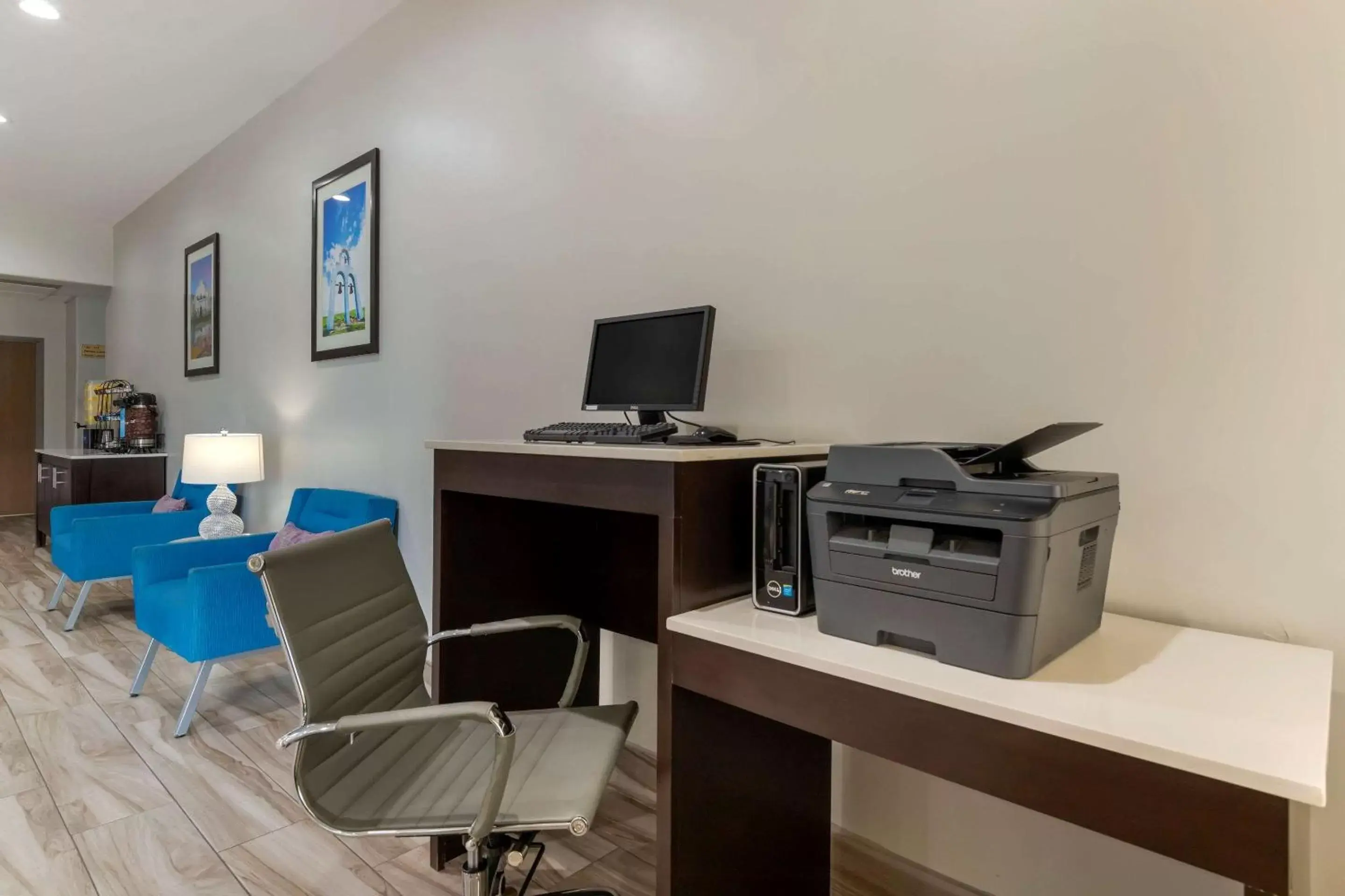 Business facilities, TV/Entertainment Center in Comfort Inn & Suites Selma near Randolph AFB