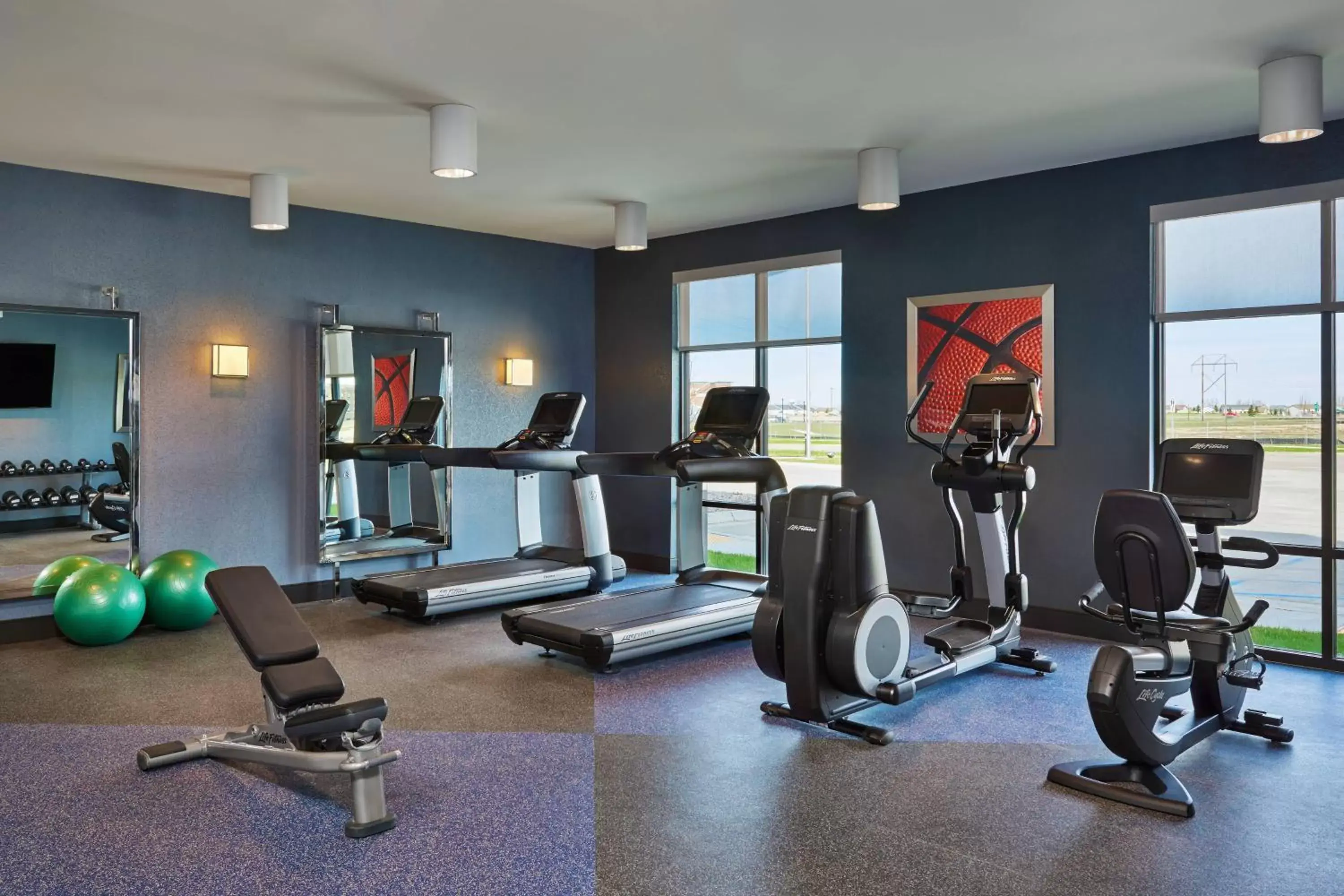 Fitness centre/facilities, Fitness Center/Facilities in Four Points by Sheraton Fargo Medical Center