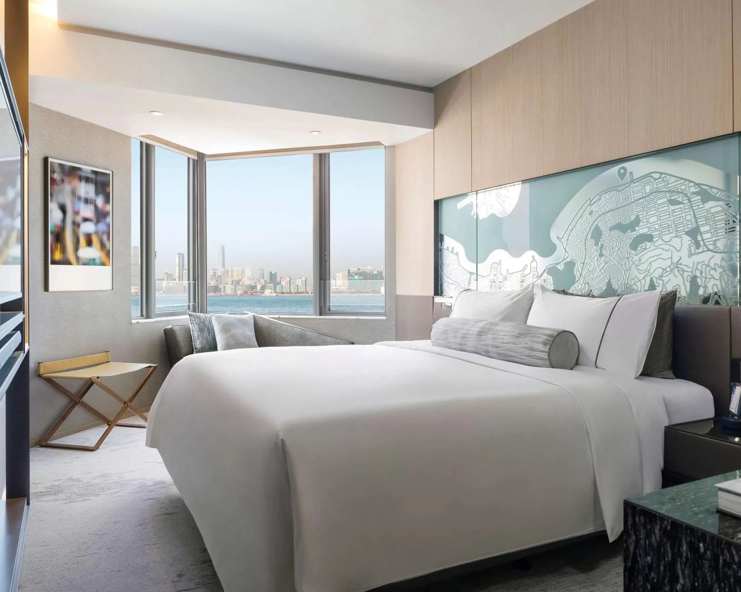 Bedroom in Hyatt Centric Victoria Harbour