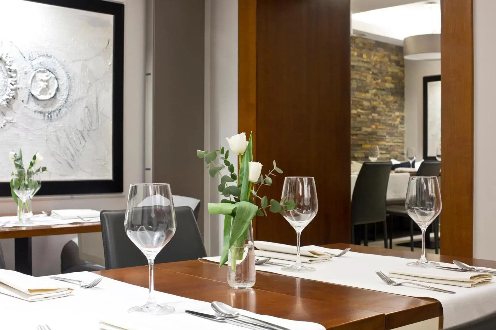 Restaurant/Places to Eat in Benefis Boutique Hotel