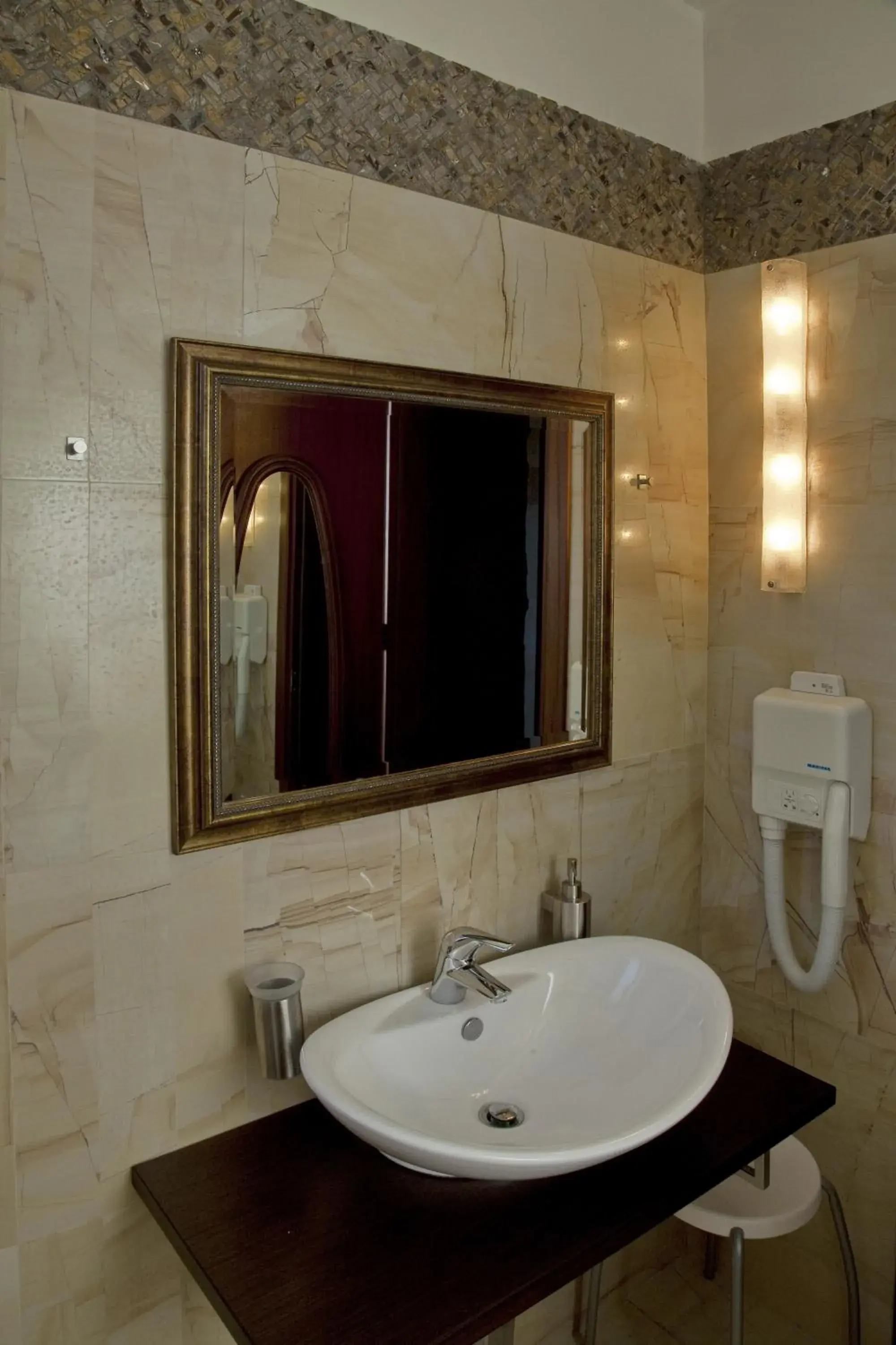 Decorative detail, Bathroom in Antica Dimora Suites