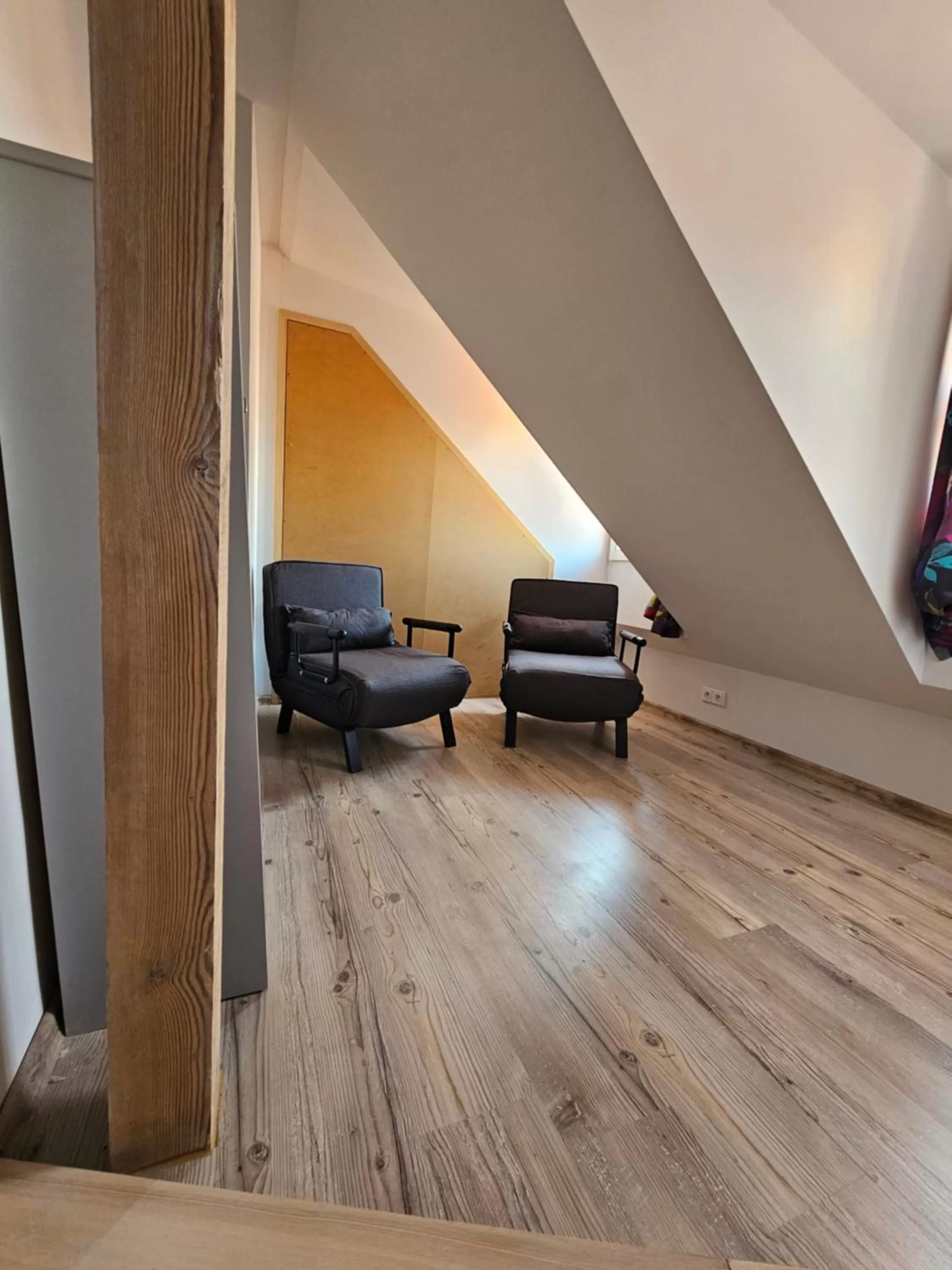 Bed, Seating Area in Historic Centre Residence