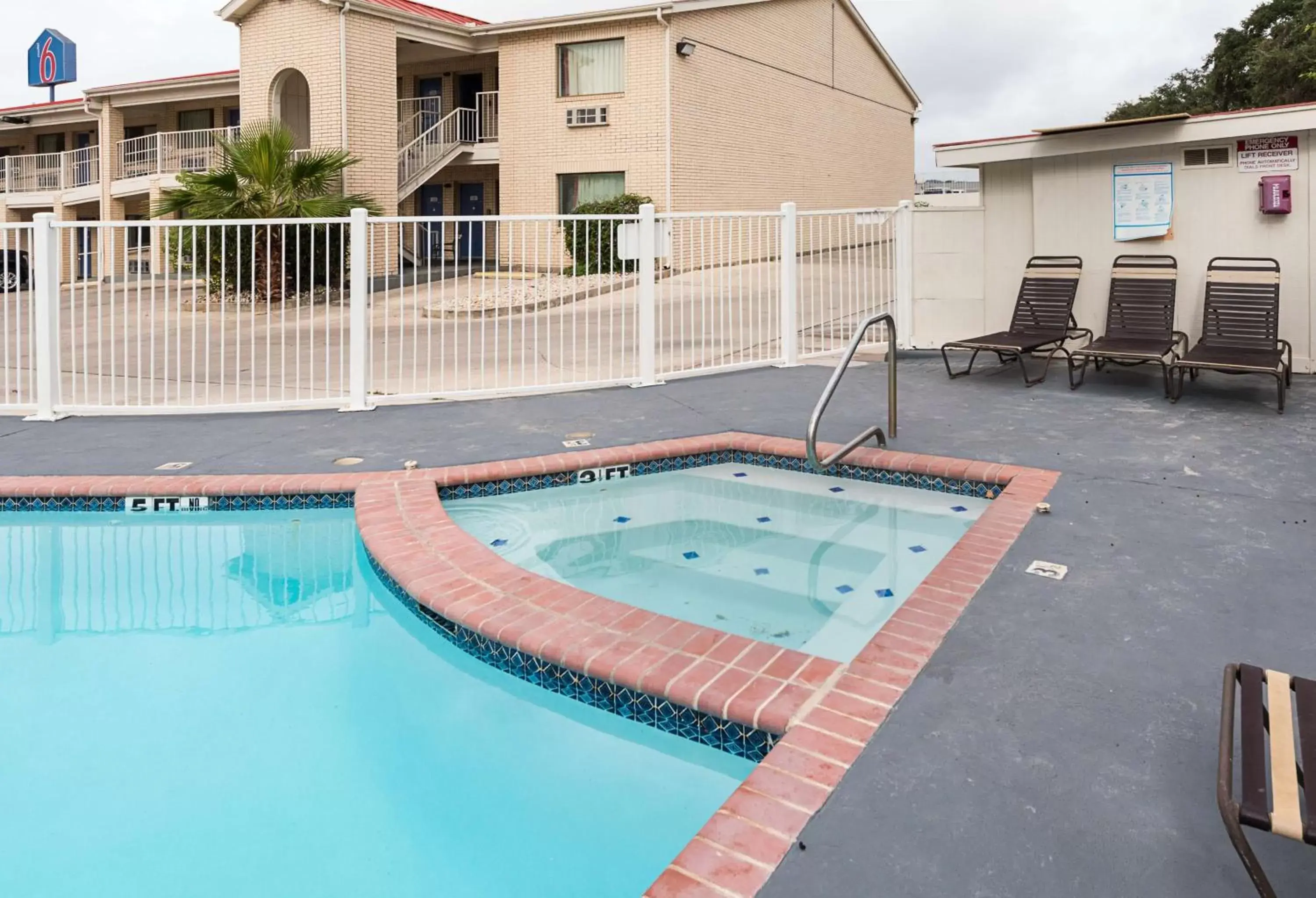 On site, Swimming Pool in Motel 6-San Antonio, TX - Fiesta Trails