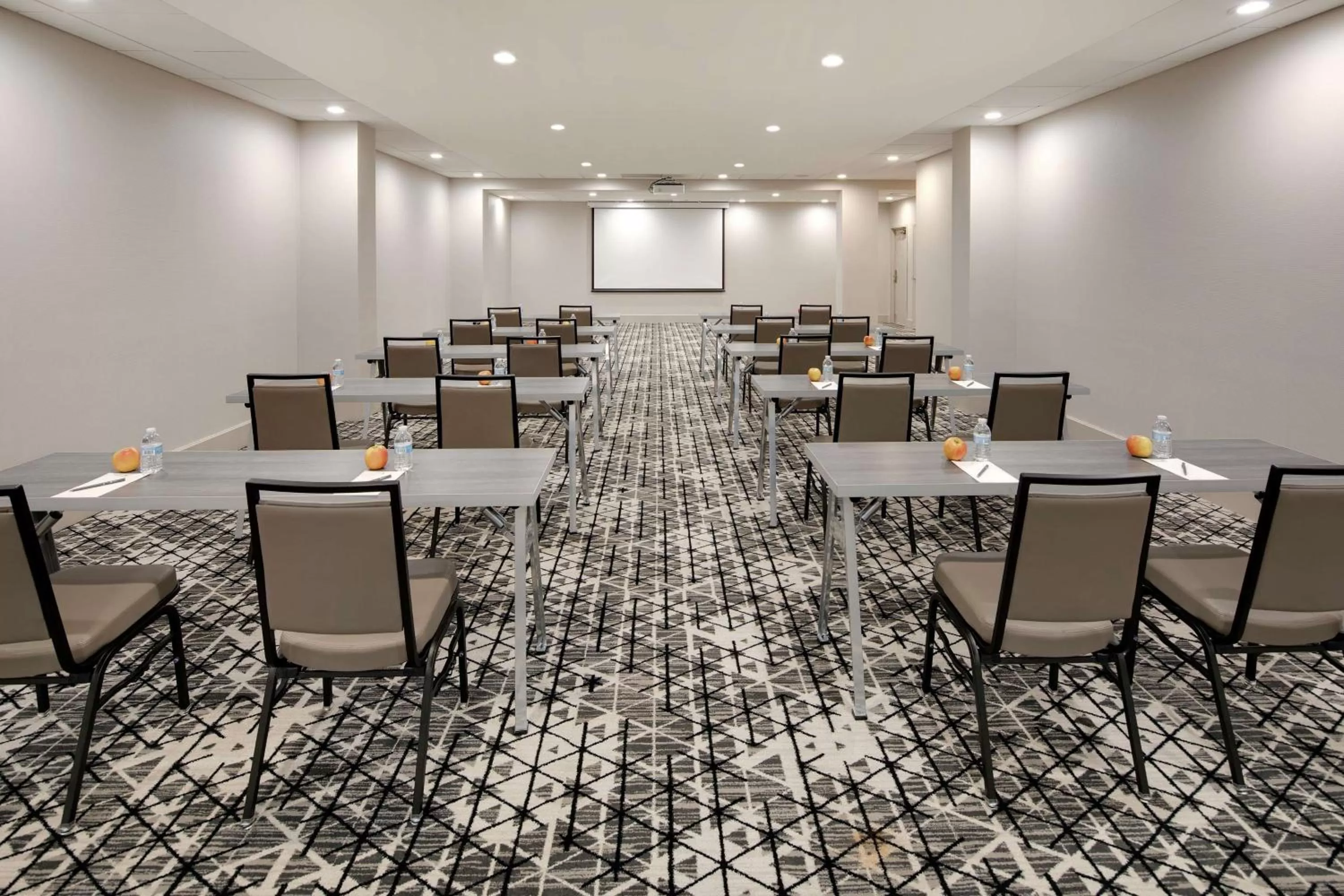 Meeting/conference room in Embassy Suites by Hilton Atlanta Perimeter Center