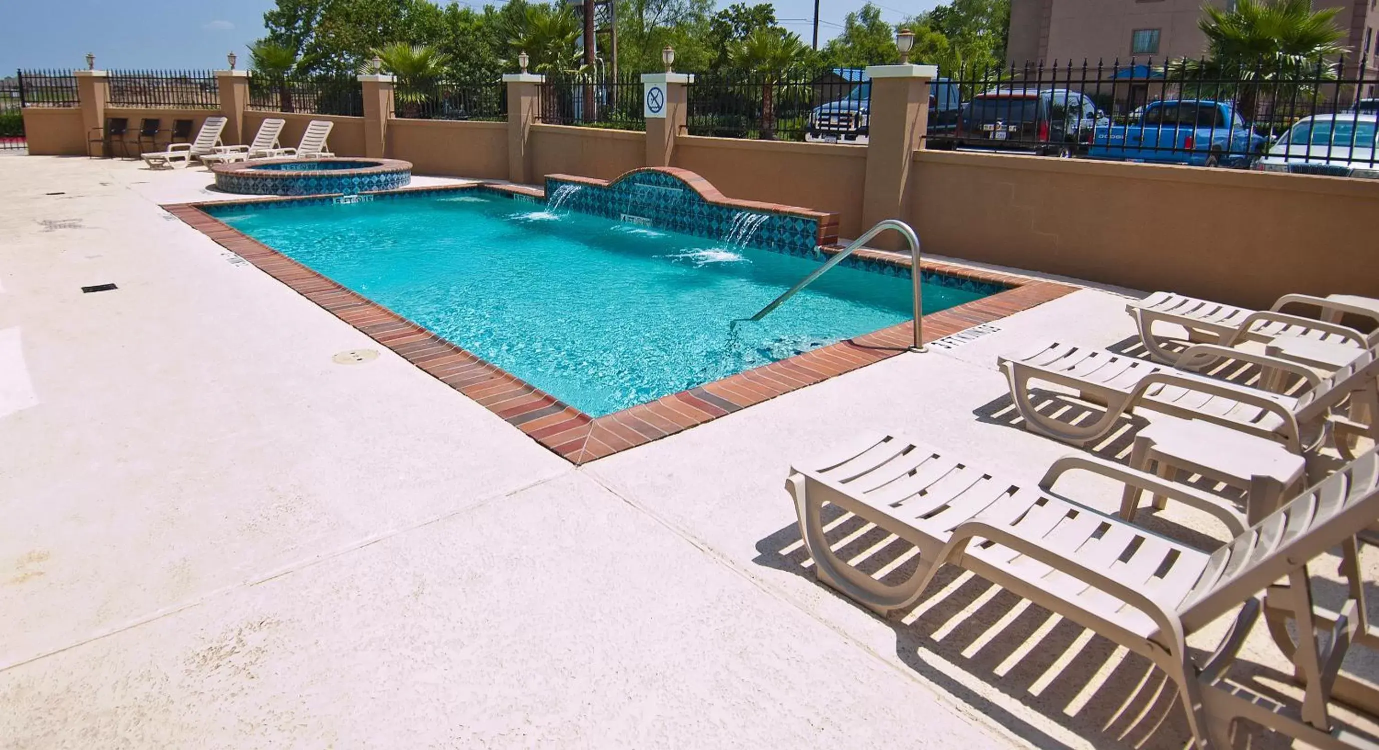 Day, Swimming Pool in Extended Stay America Suites - Baytown