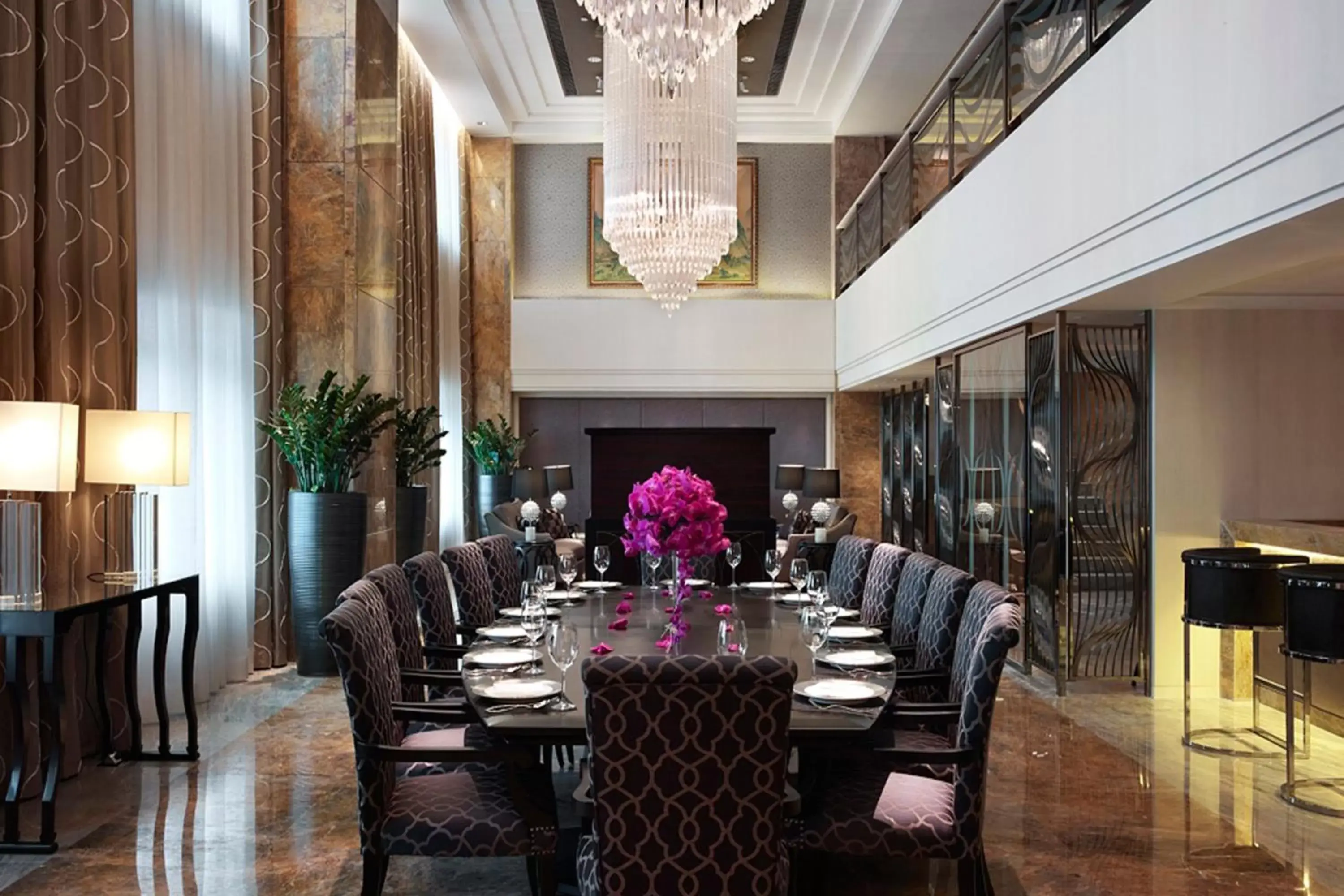Photo of the whole room, Restaurant/Places to Eat in InterContinental Foshan, an IHG Hotel