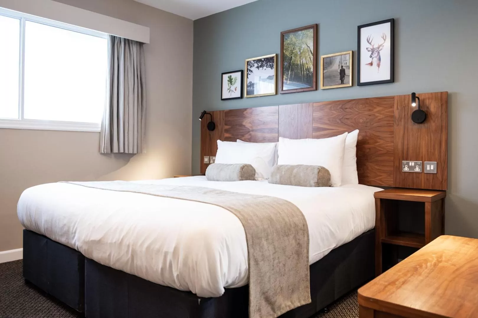 Property building, Bed in The Springfield Inn by Innkeeper's Collection