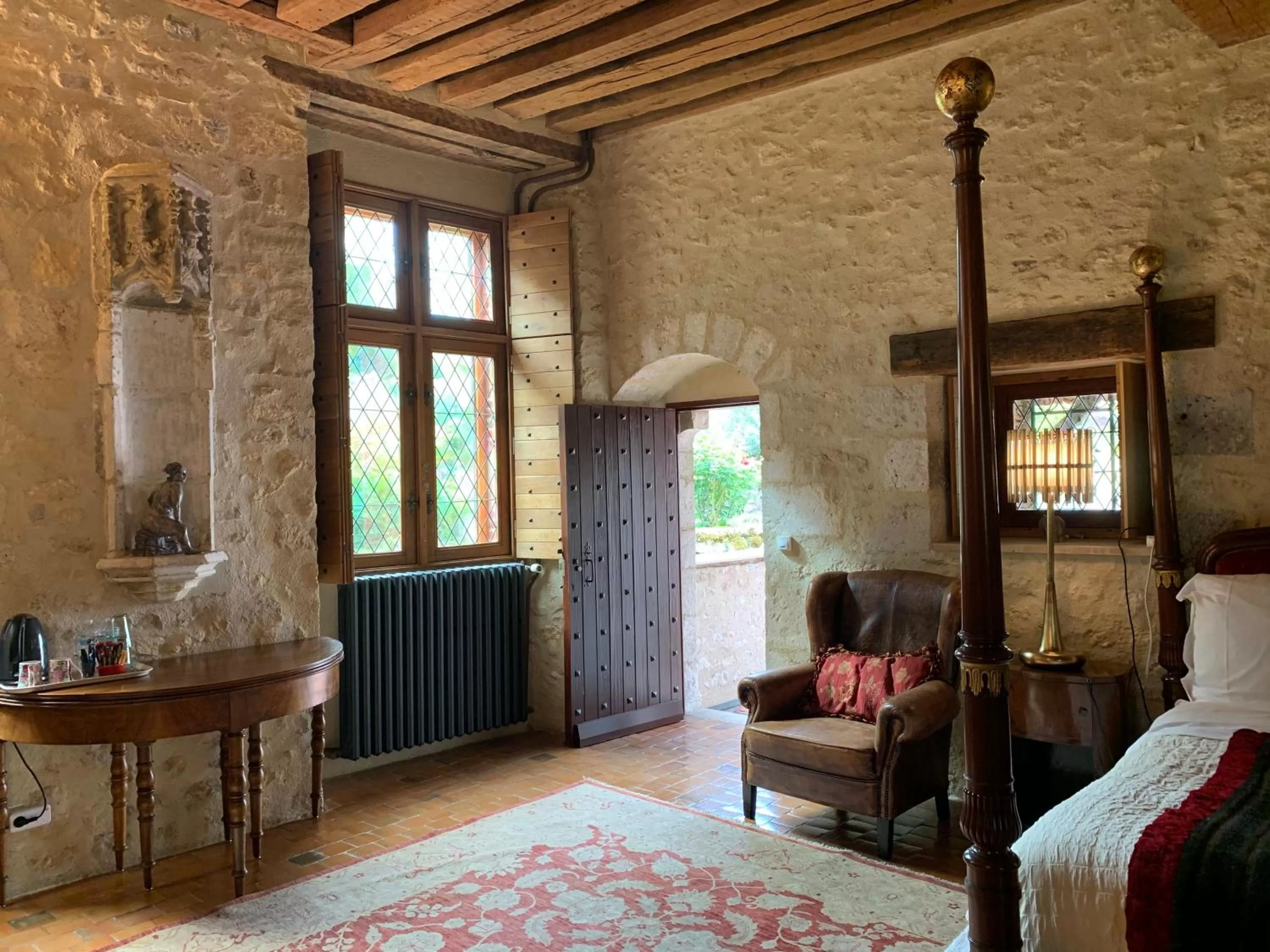 Photo of the whole room, Seating Area in Demeure des Vieux Bains