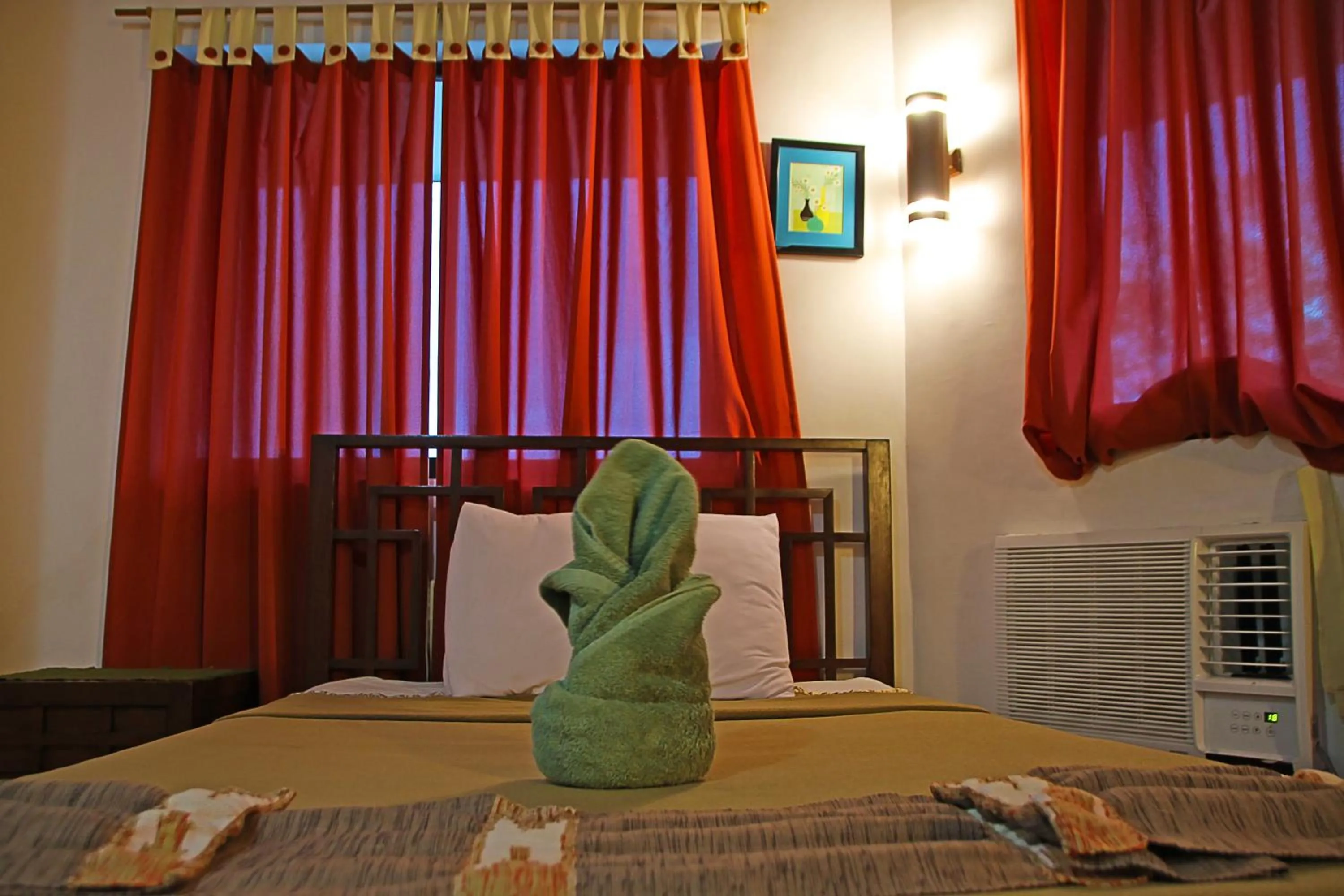 Bed in Coron Hilltop View Resort