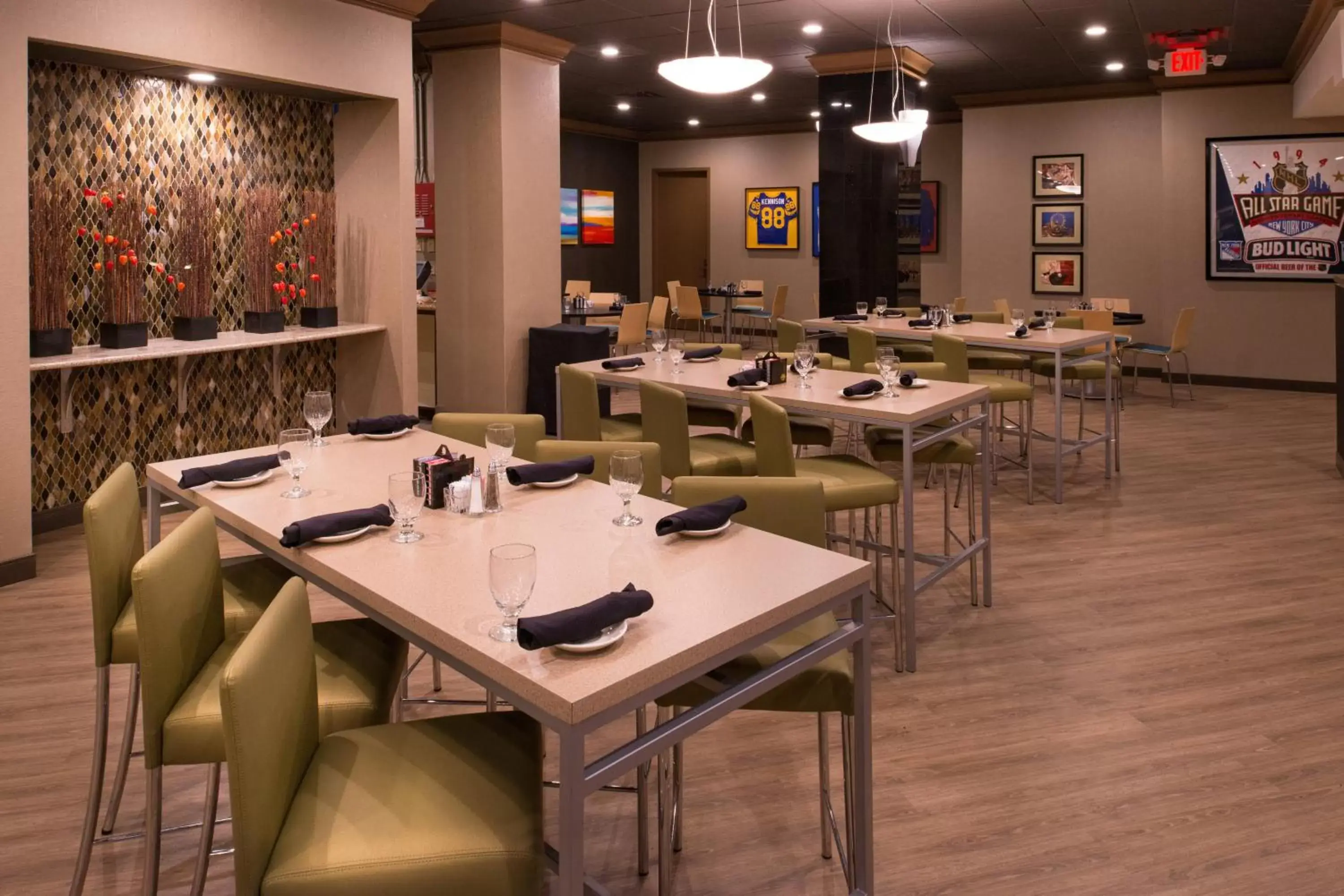 Restaurant/Places to Eat in Holiday Inn St Louis Downtown/Convention Center, an IHG Hotel