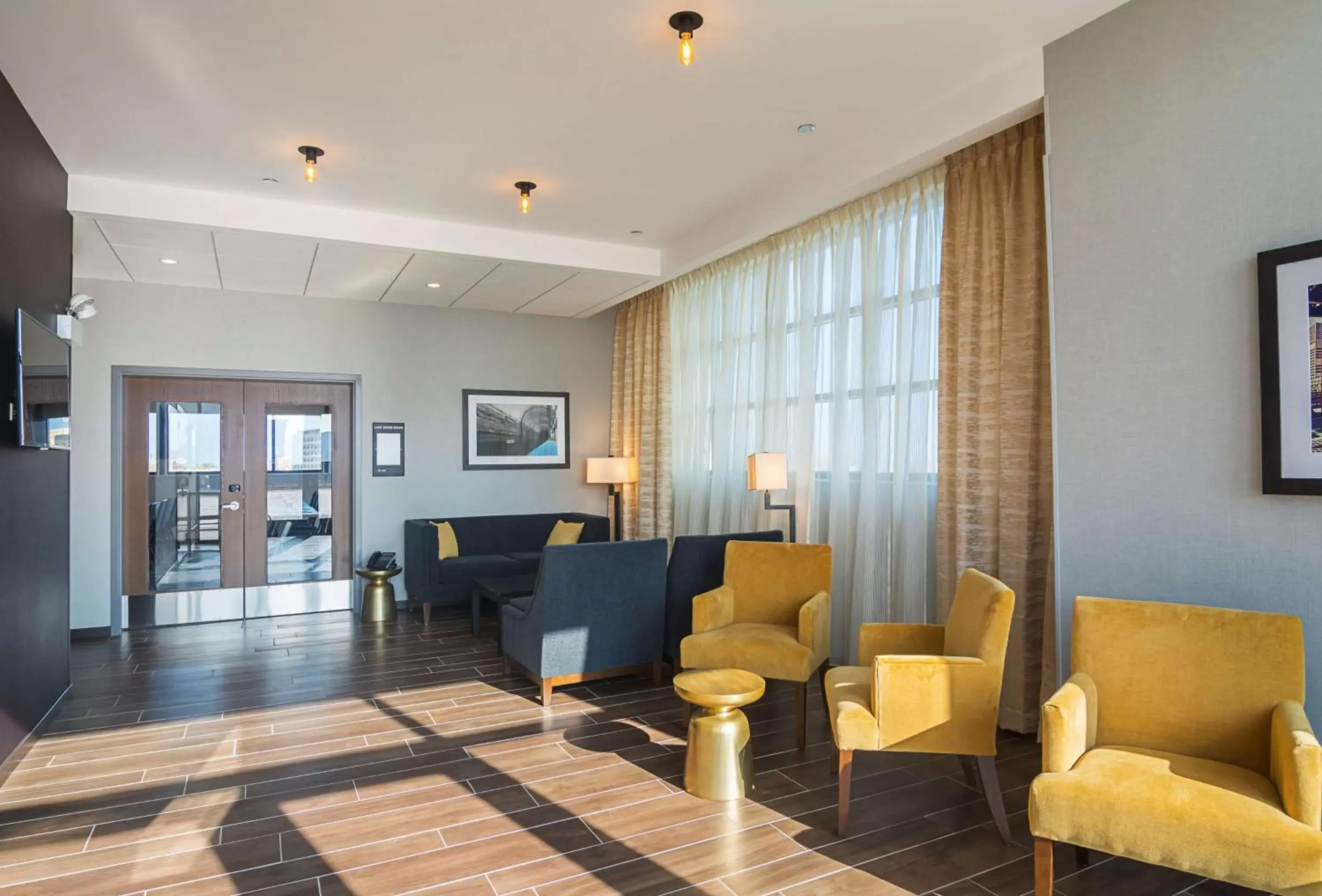 Lobby or reception in Hampton Inn Chicago North-Loyola Station, Il Lobby or reception in Hampton Inn Chicago North-Loyola Station, Il