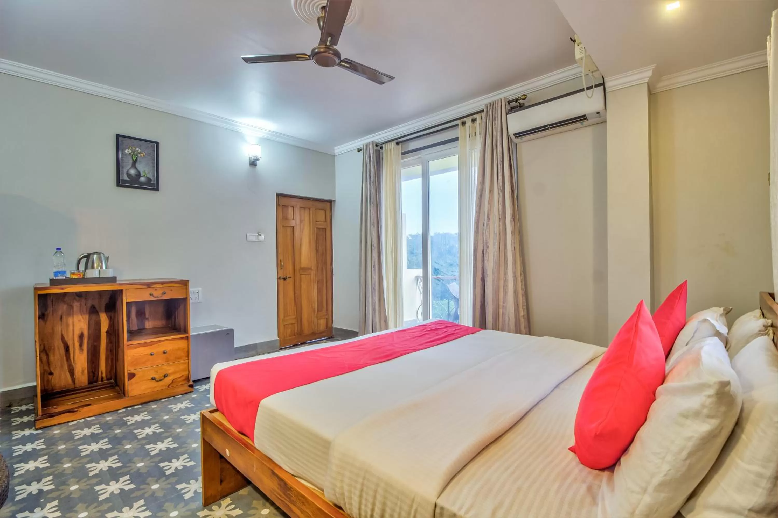 Bed in Hotel Baga Pescador