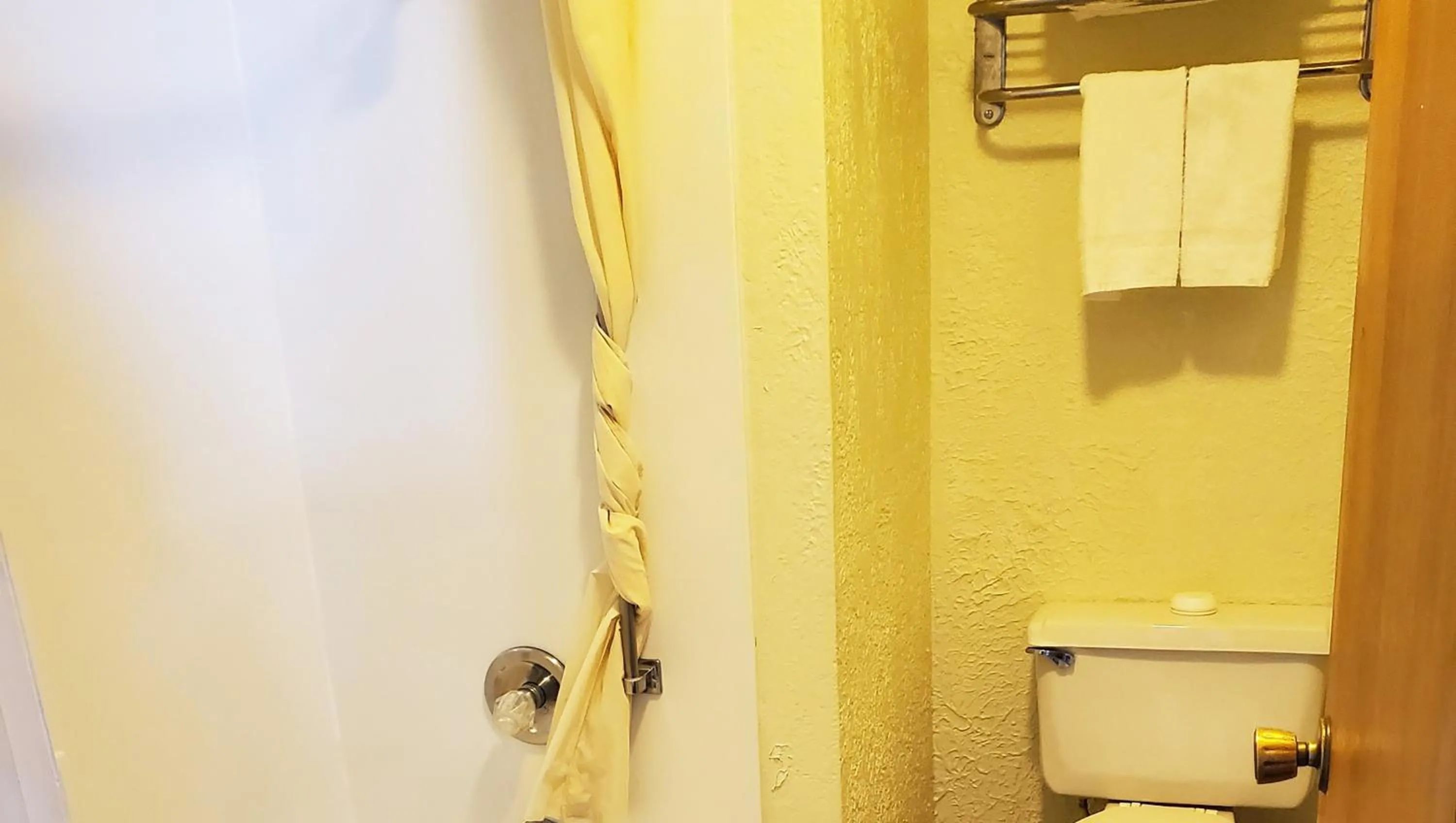 Bathroom in Magnuson Hotel Ely