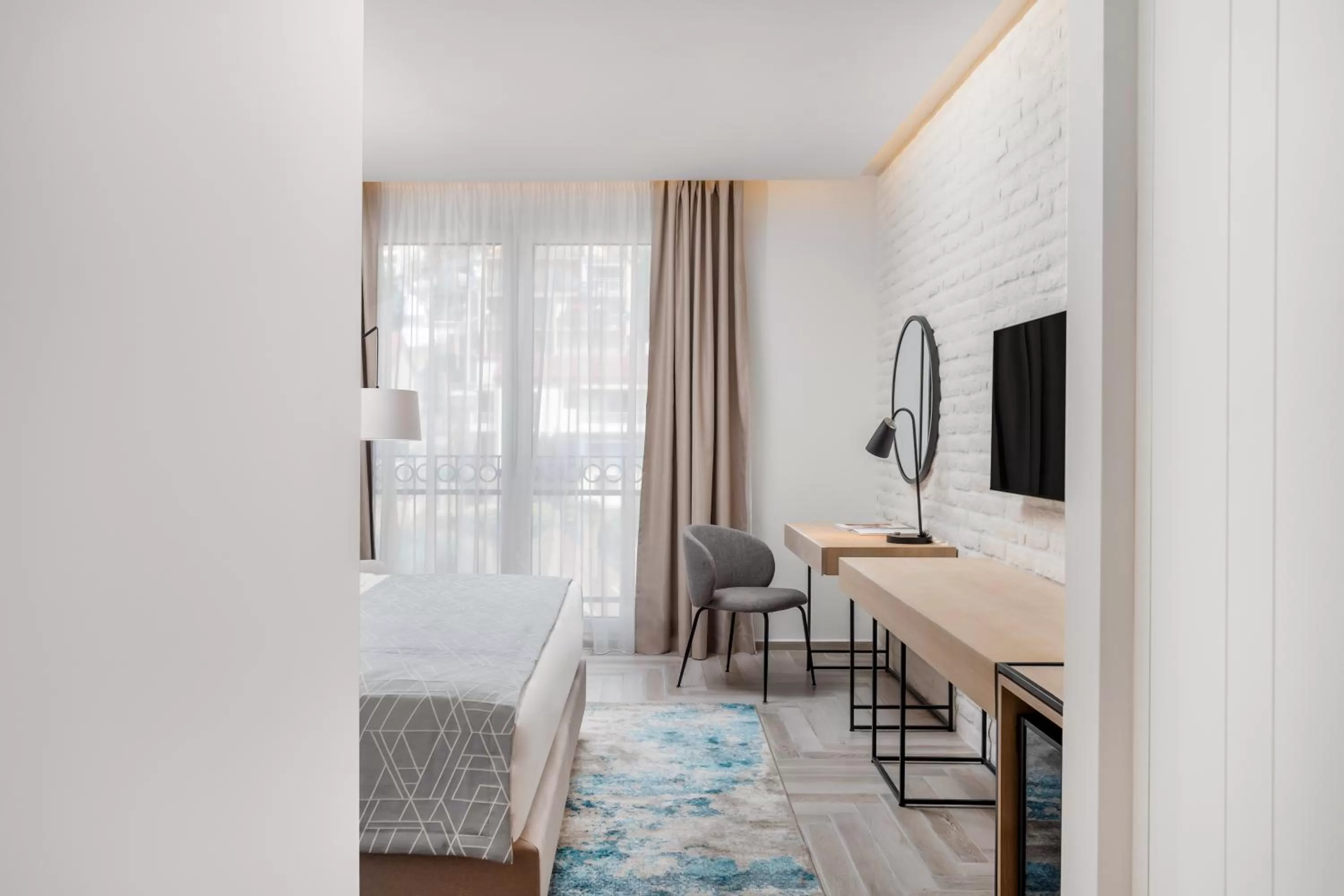 Bedroom, Bed in Lazure Hotel & Marina