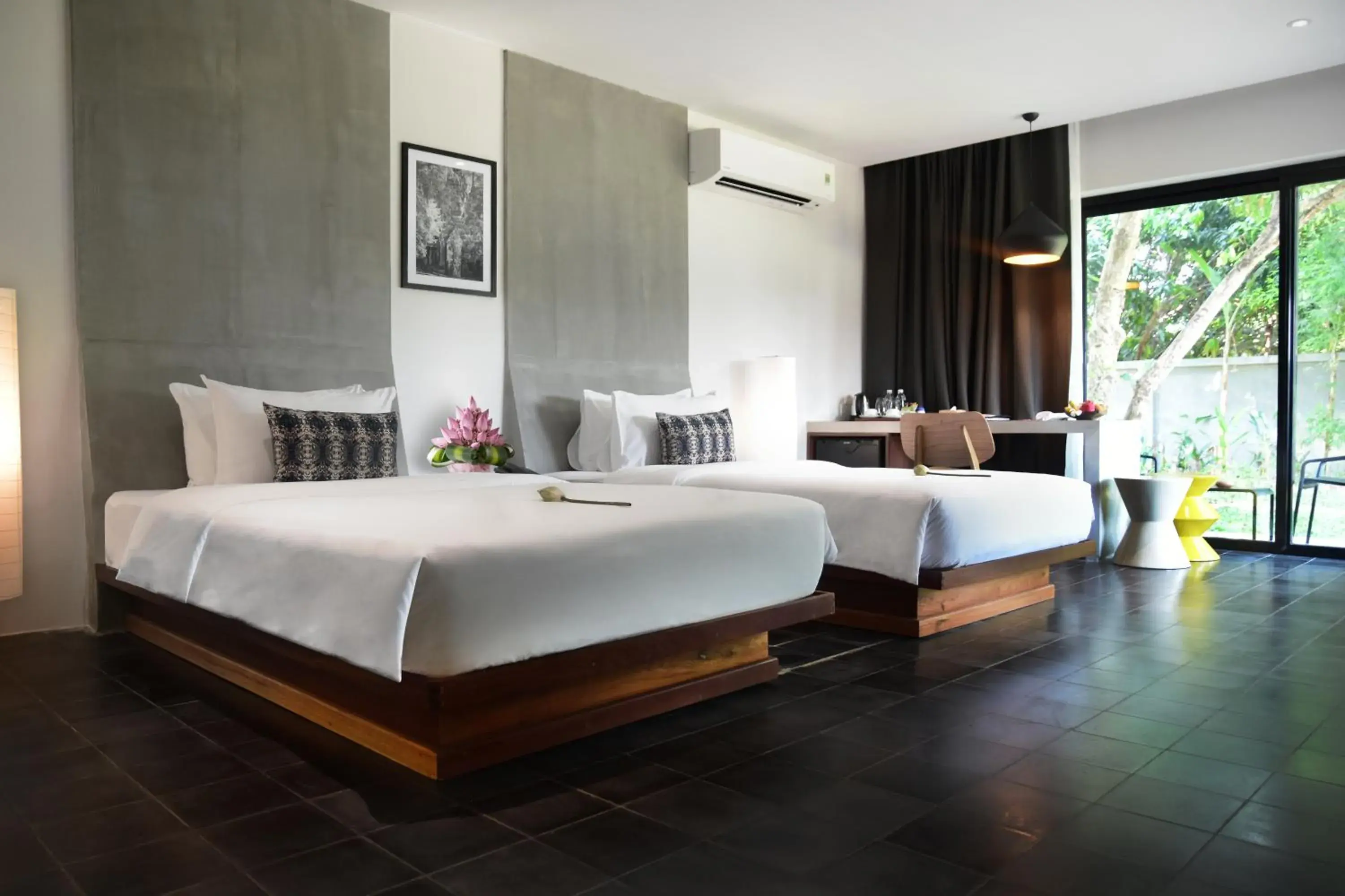 Bed in Hillocks Hotel & Spa