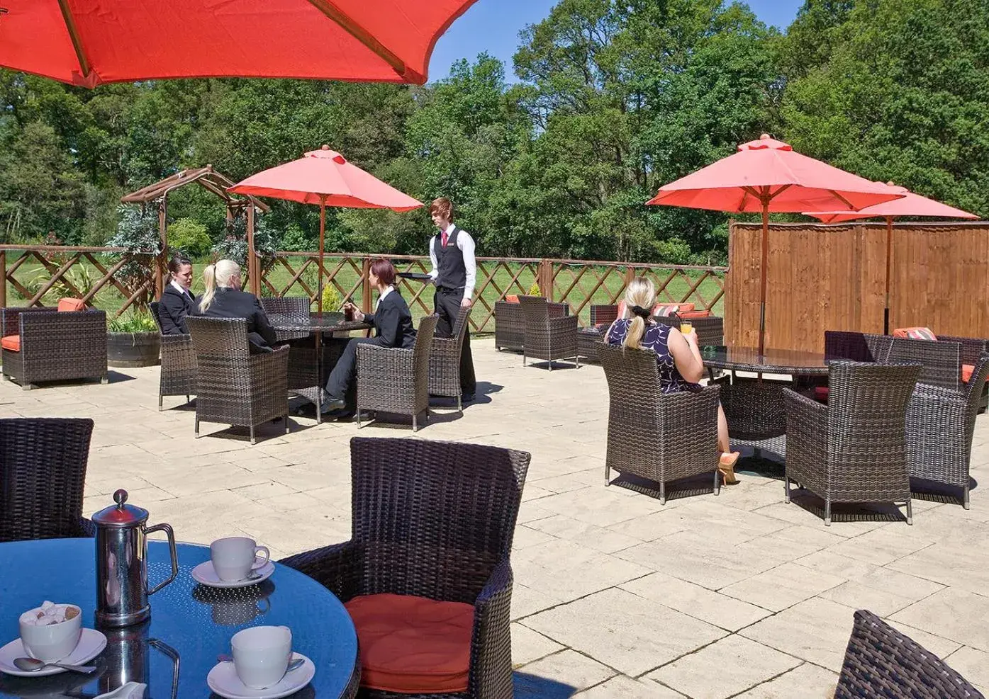 Patio, Restaurant/Places to Eat in Grovefield House Hotel