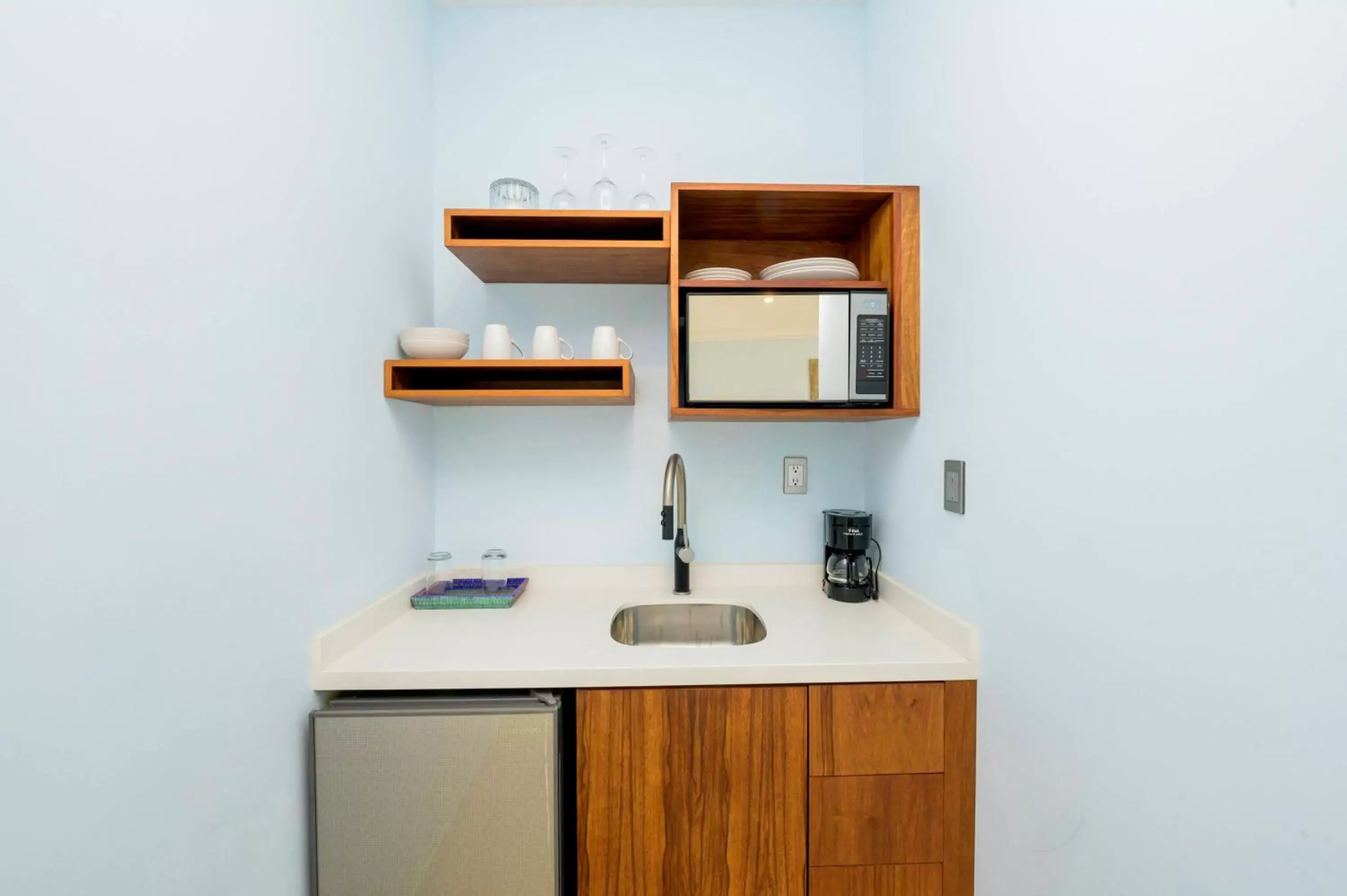 kitchen, Bathroom in Suites de La Parra