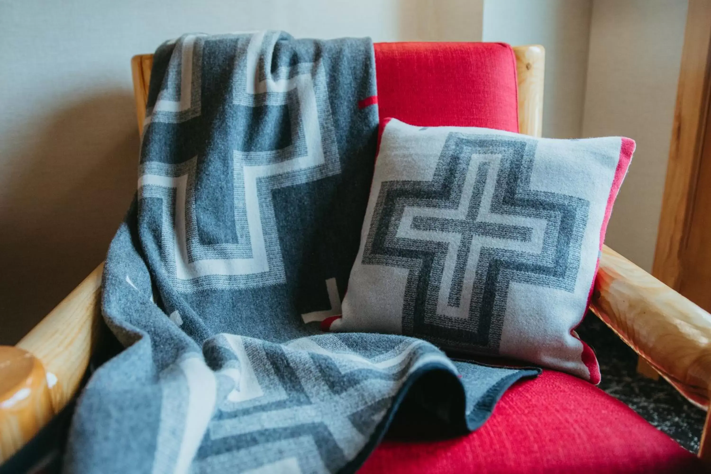 Deluxe King Room in Brewster Mountain Lodge Deluxe King Room in Brewster Mountain Lodge