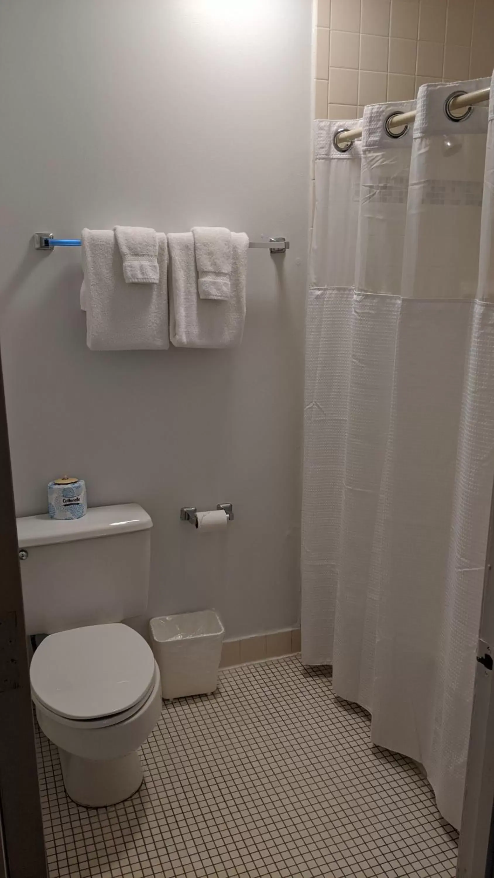 Bathroom in Inlet Inn NC
