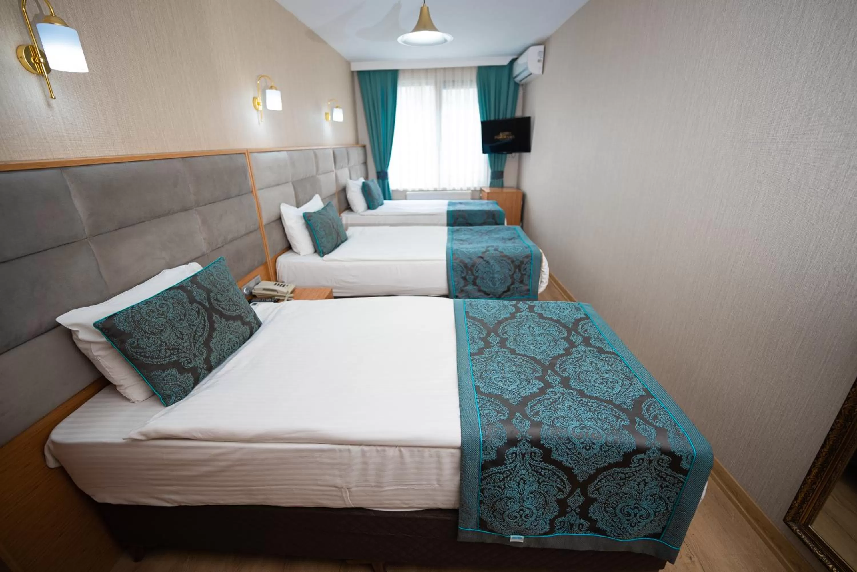 Bedroom, Bed in Istanbul Panorama Hotel