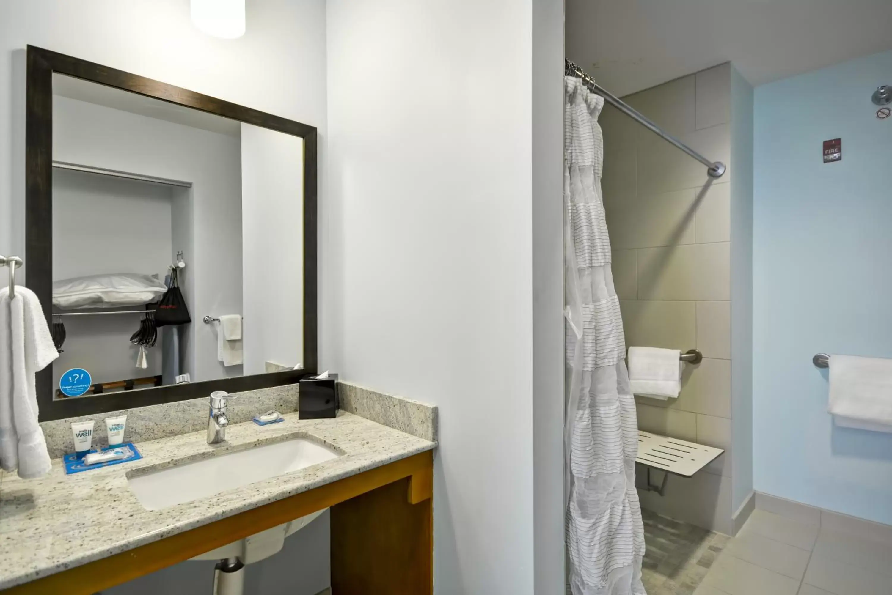 King Studio with Roll-In Shower - Disability Access in Hyatt House Naperville/Warrenville King Studio with Roll-In Shower - Disability Access in Hyatt House Naperville/Warrenville