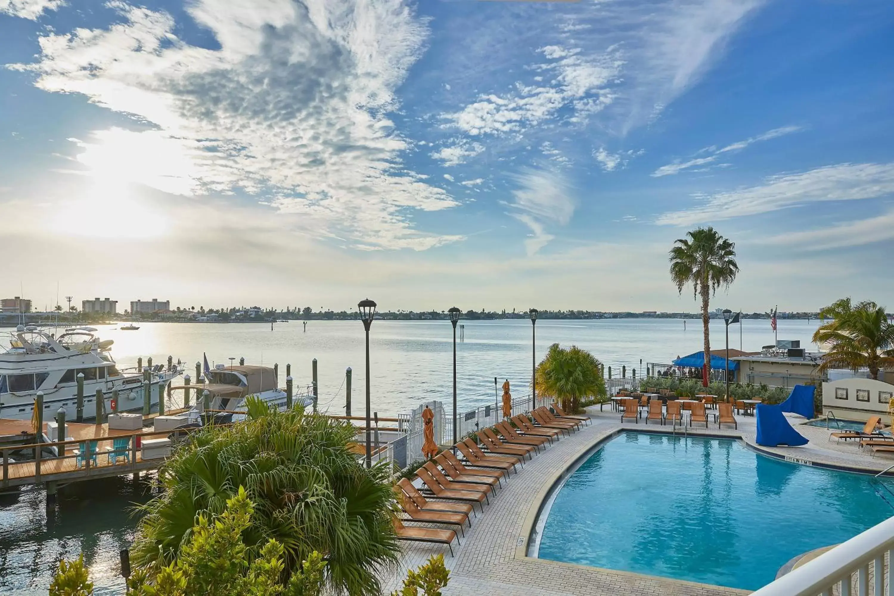 Other, Swimming Pool in Courtyard by Marriott St. Petersburg Clearwater/Madeira Beach