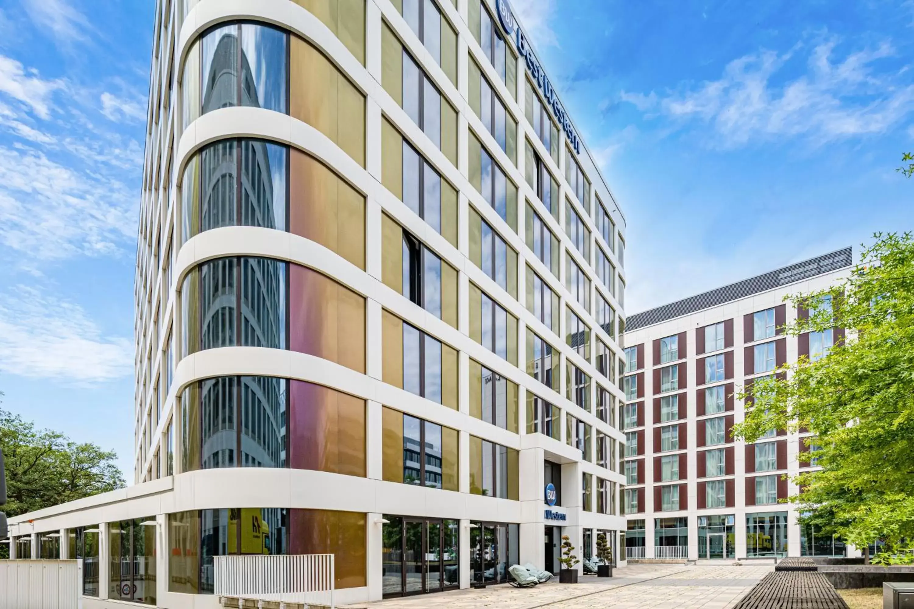 Property building in Best Western Hotel Airport Frankfurt Property building in Best Western Hotel Airport Frankfurt