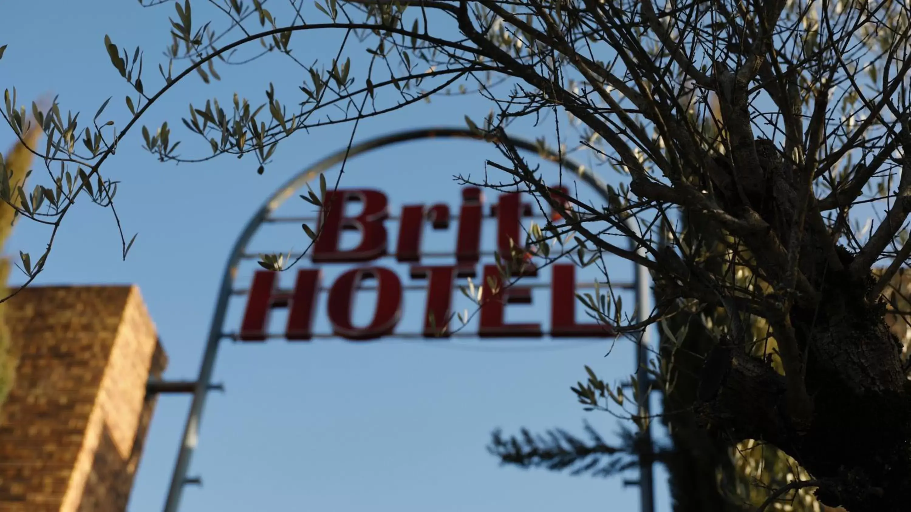 Facade/entrance in Brit Hotel Chambery